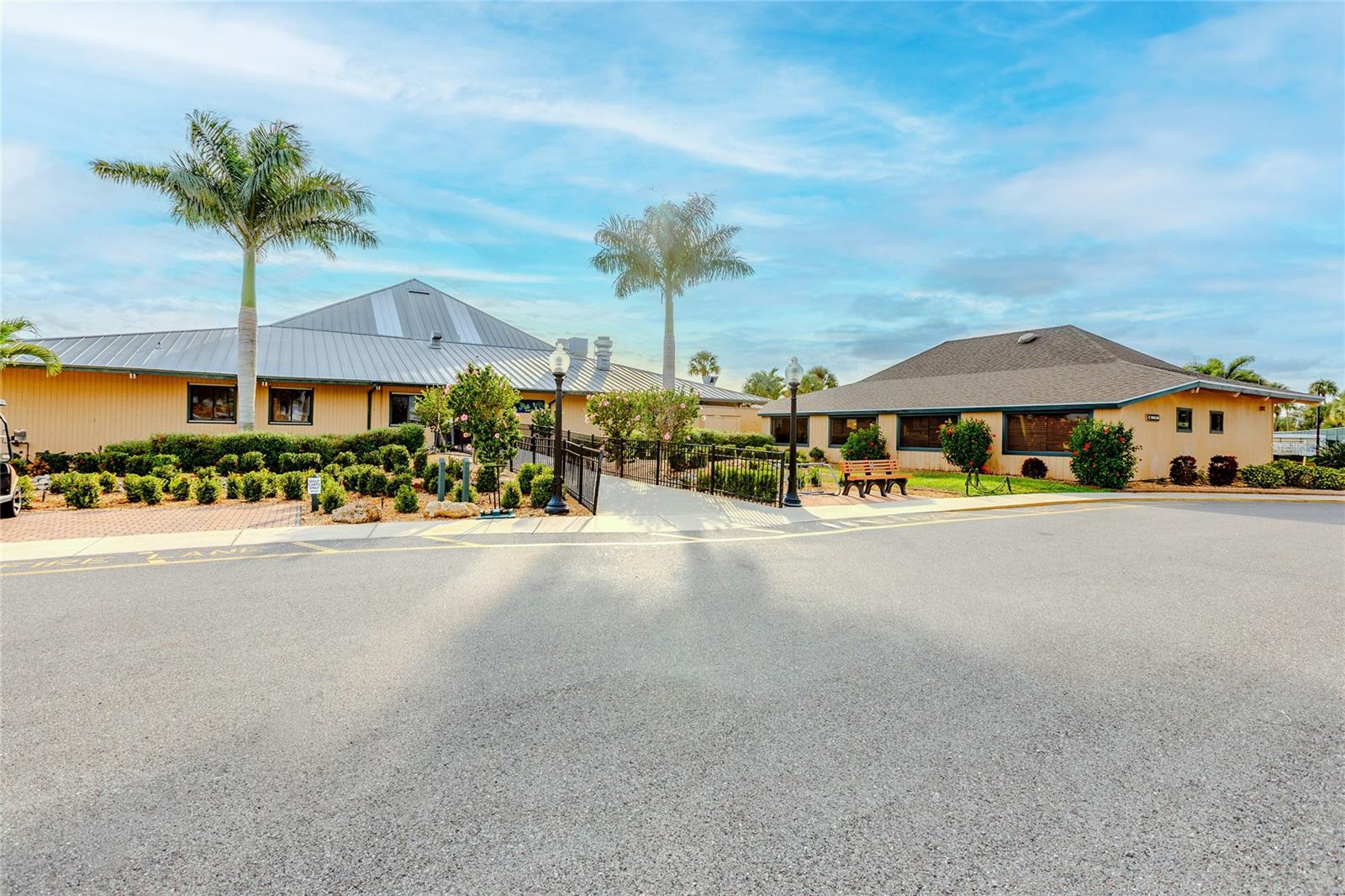 Image 29 of 50 For 2100 Kings Highway 729