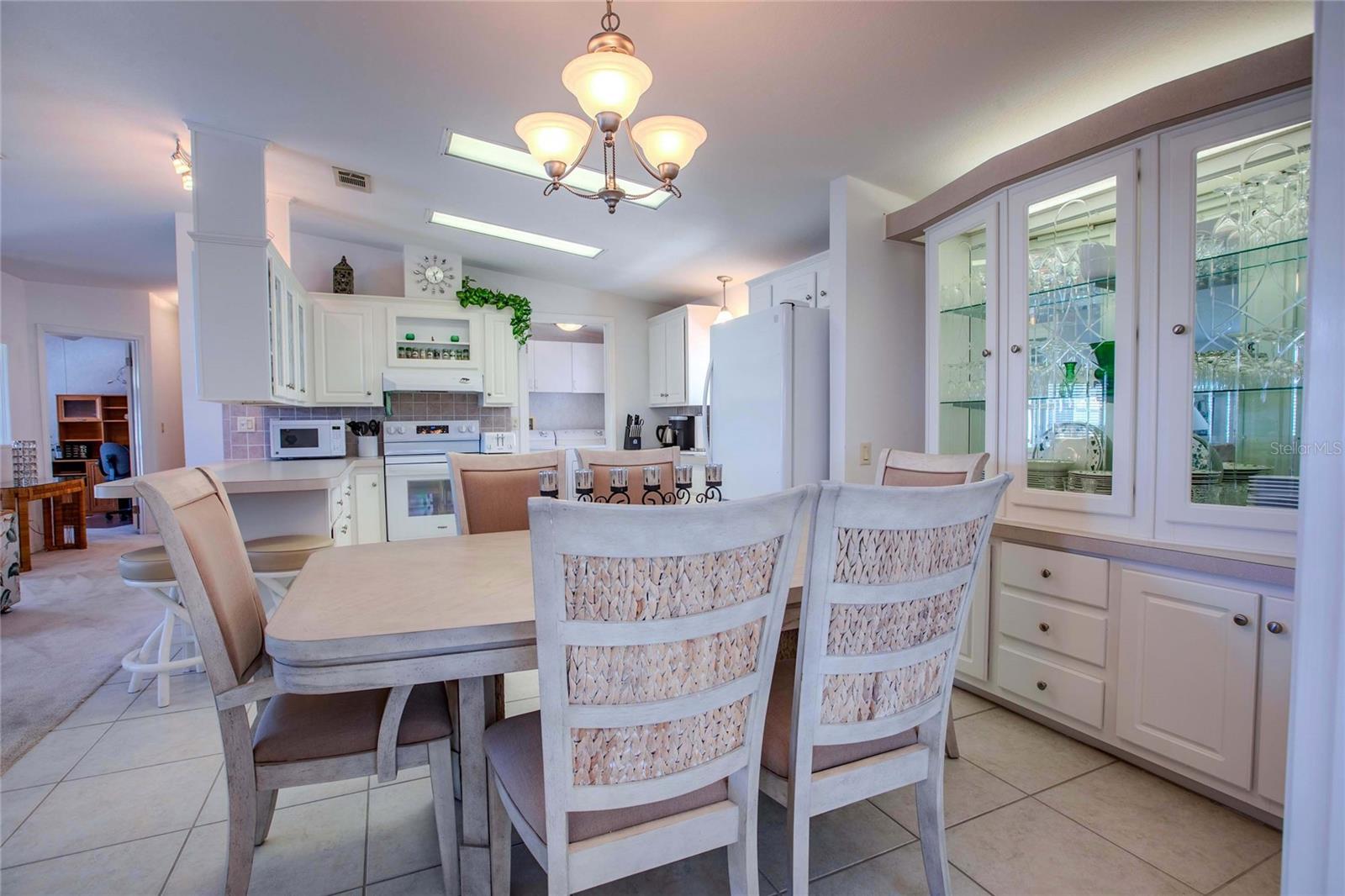 Image 6 of 50 For 2100 Kings Highway 729