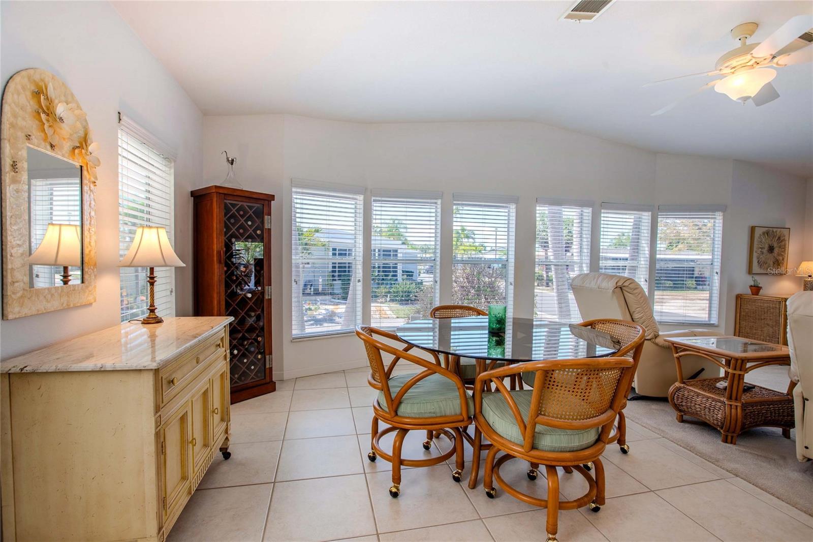 Image 7 of 50 For 2100 Kings Highway 729