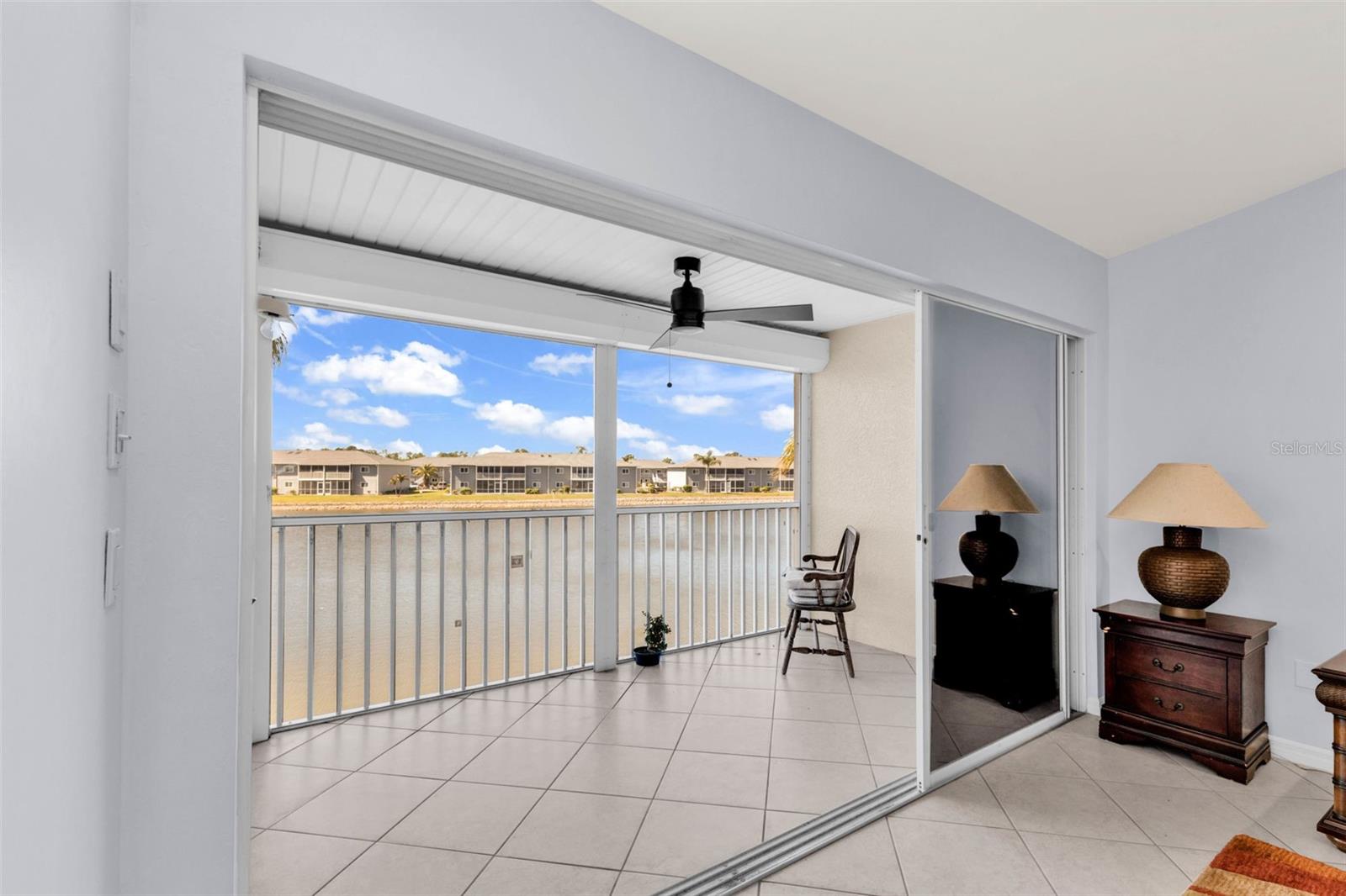 Image 12 of 26 For 12144 Egret  805