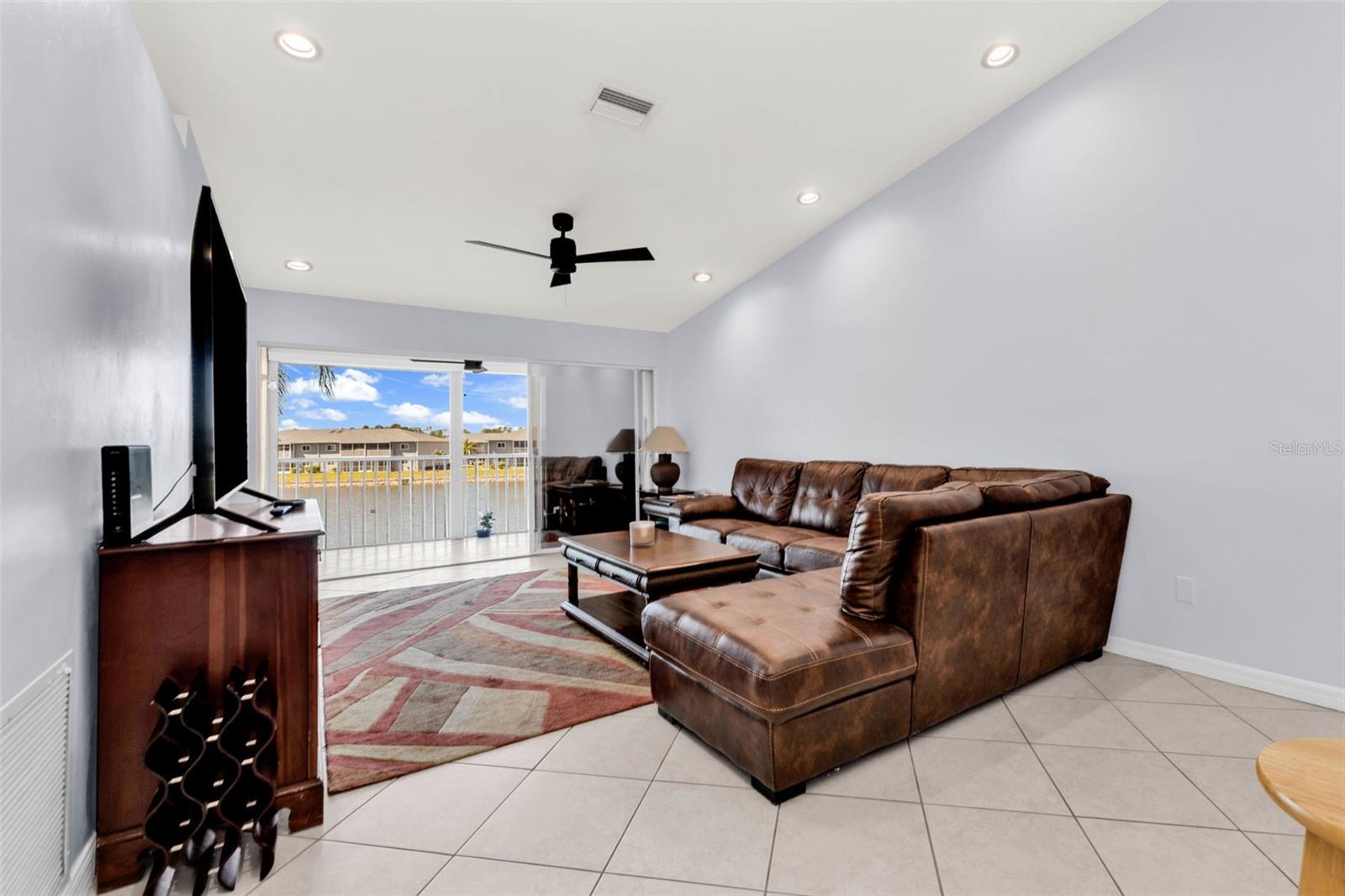 Image 8 of 26 For 12144 Egret  805