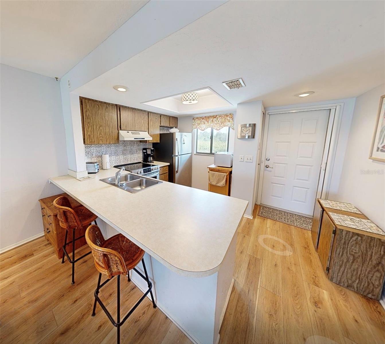 Image 16 of 40 For 25225 Rampart Boulevard 105