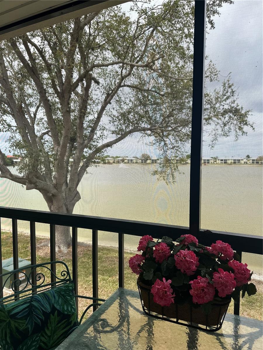 Image 27 of 40 For 25225 Rampart Boulevard 105