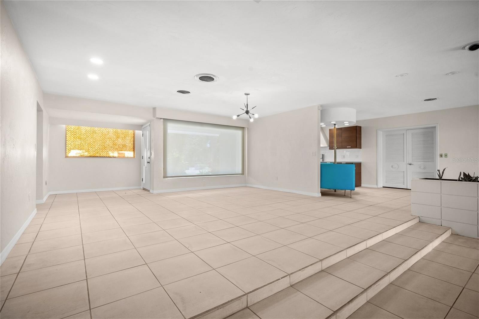 Image 7 of 25 For 801 Pinellas Point Drive S