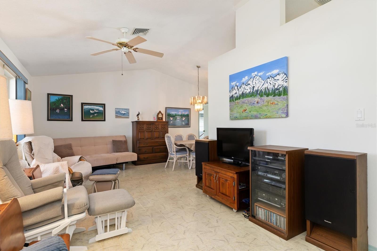 Image 11 of 51 For 921 Ohio Avenue