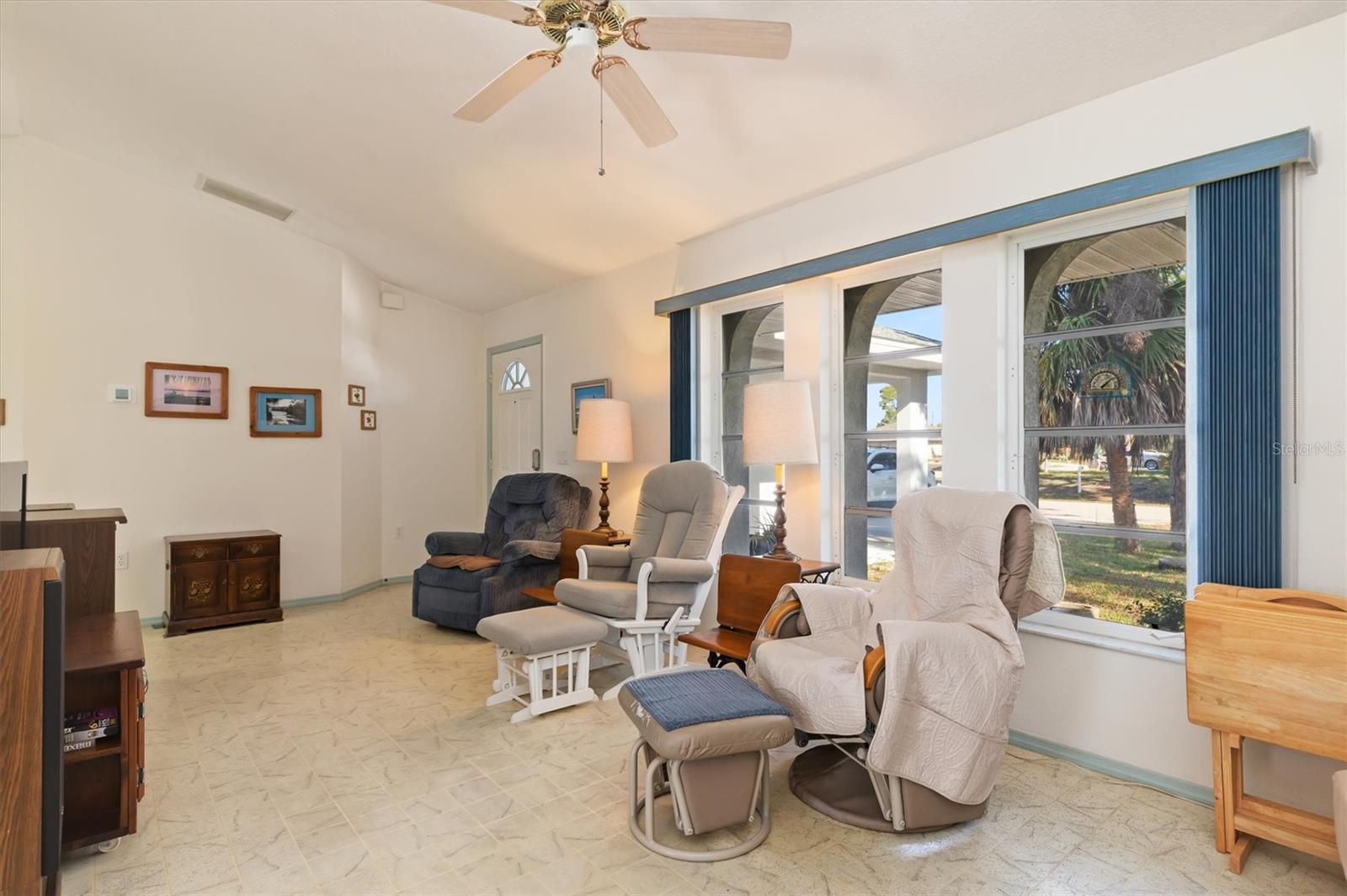 Image 12 of 51 For 921 Ohio Avenue