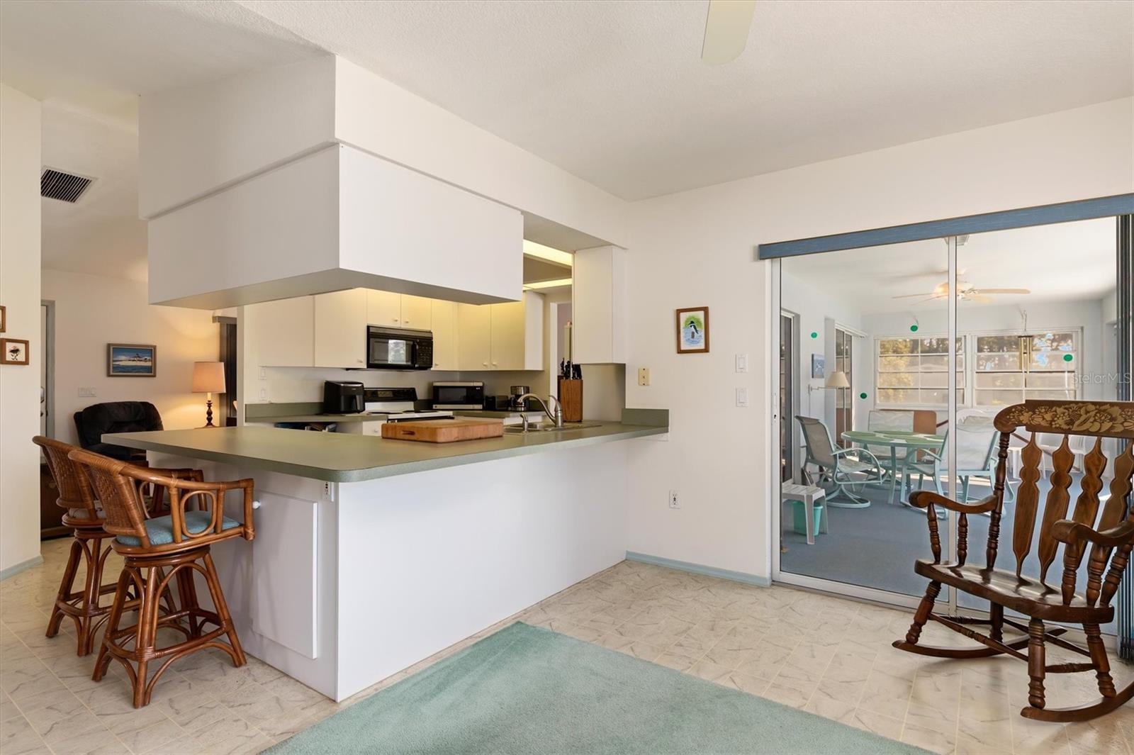 Image 17 of 51 For 921 Ohio Avenue