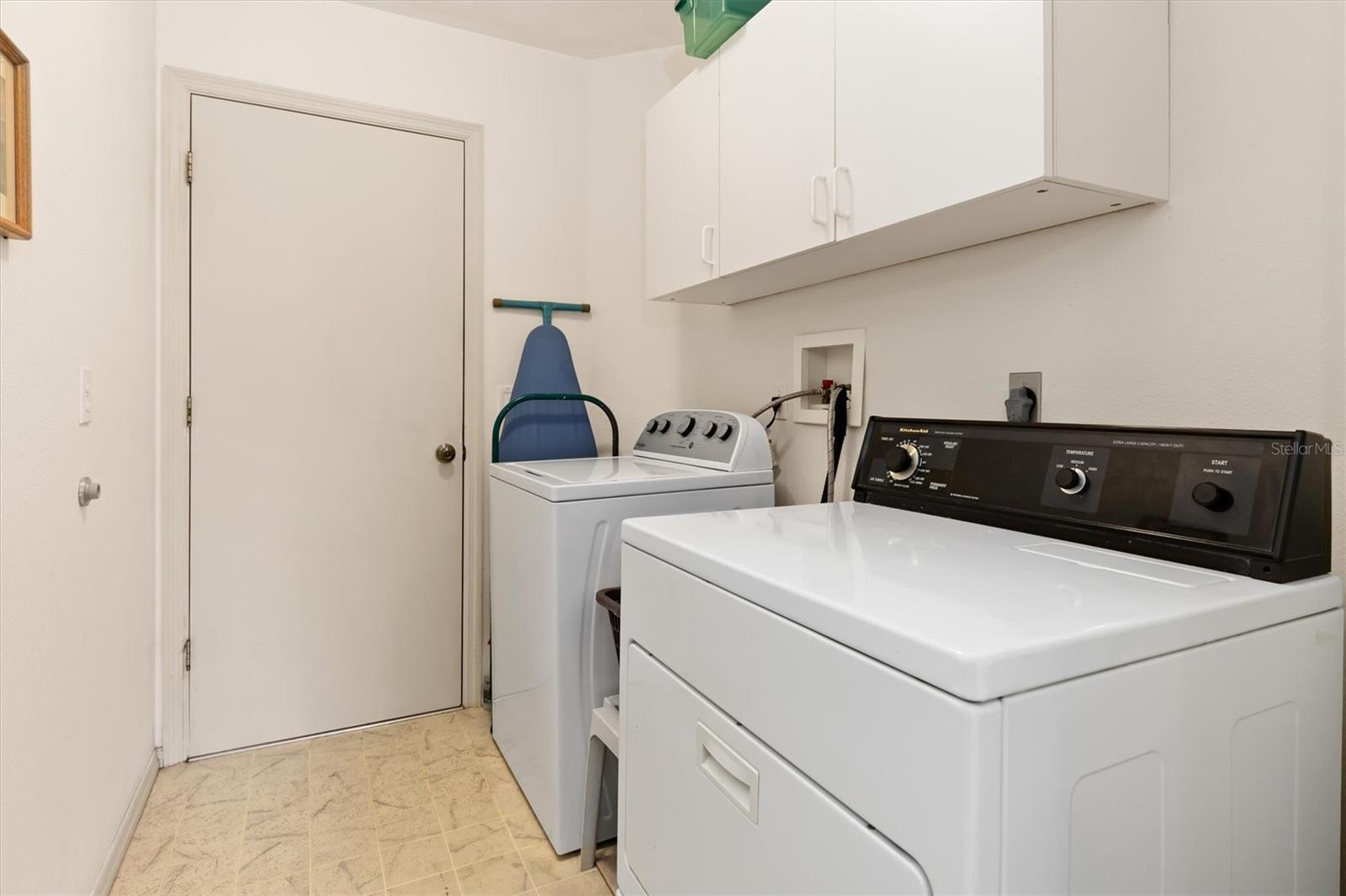 Image 27 of 51 For 921 Ohio Avenue