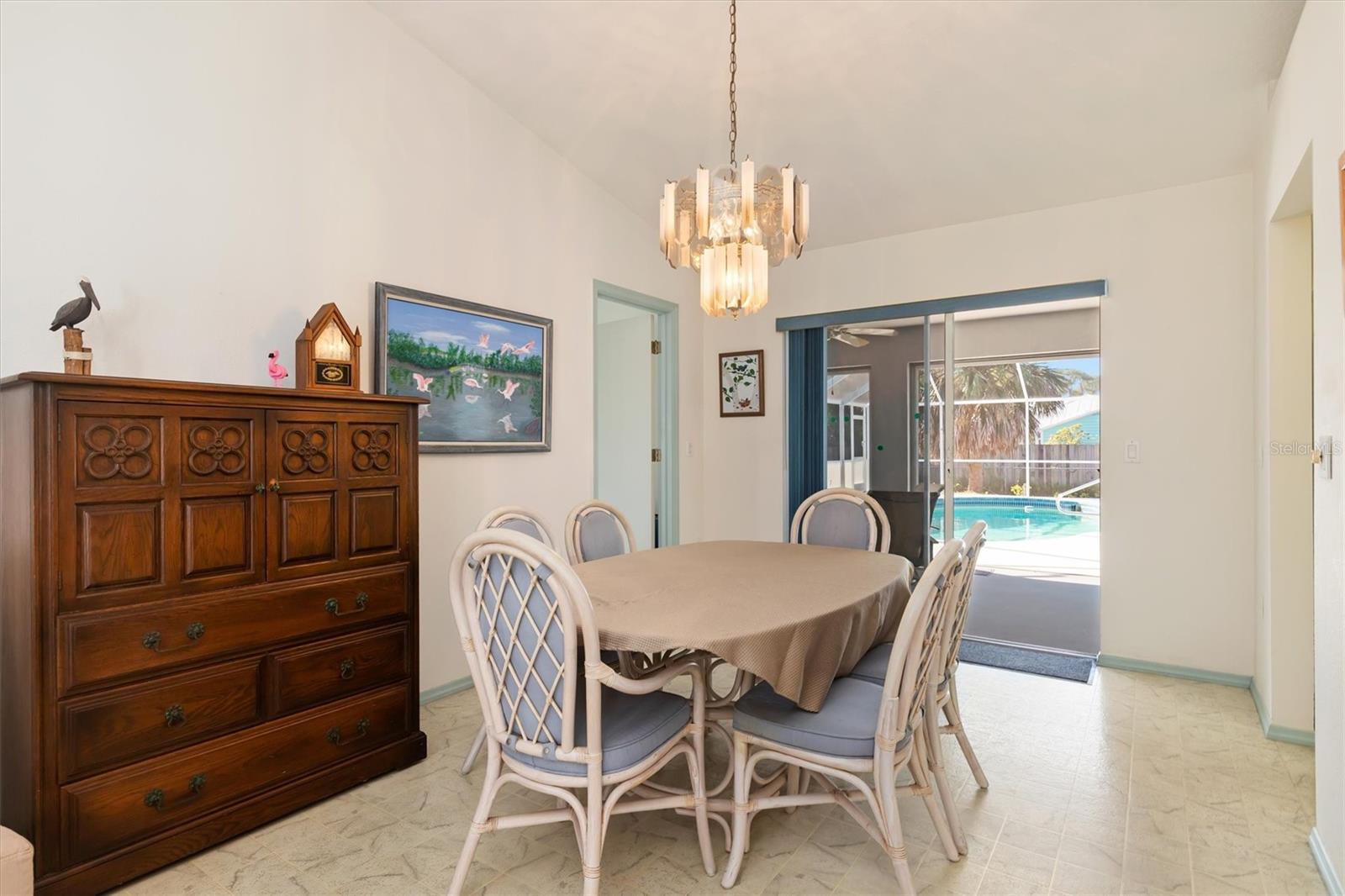 Image 5 of 51 For 921 Ohio Avenue