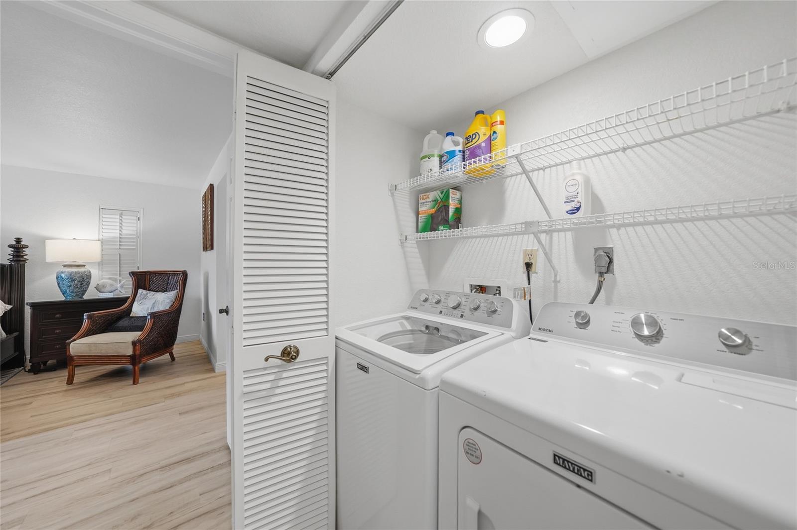 Image 17 of 100 For 208 Lewis Circle A1