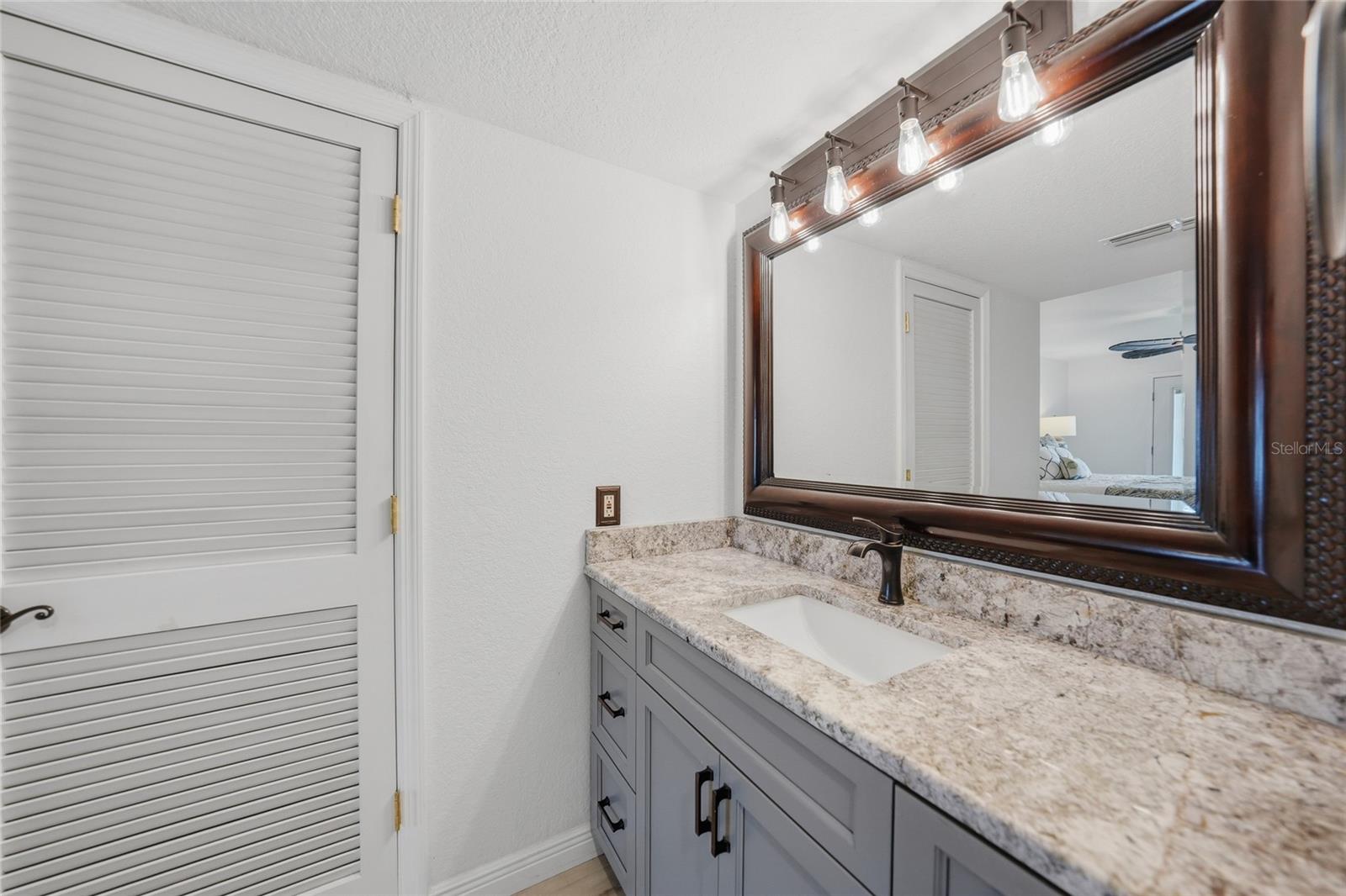 Image 22 of 100 For 208 Lewis Circle A1