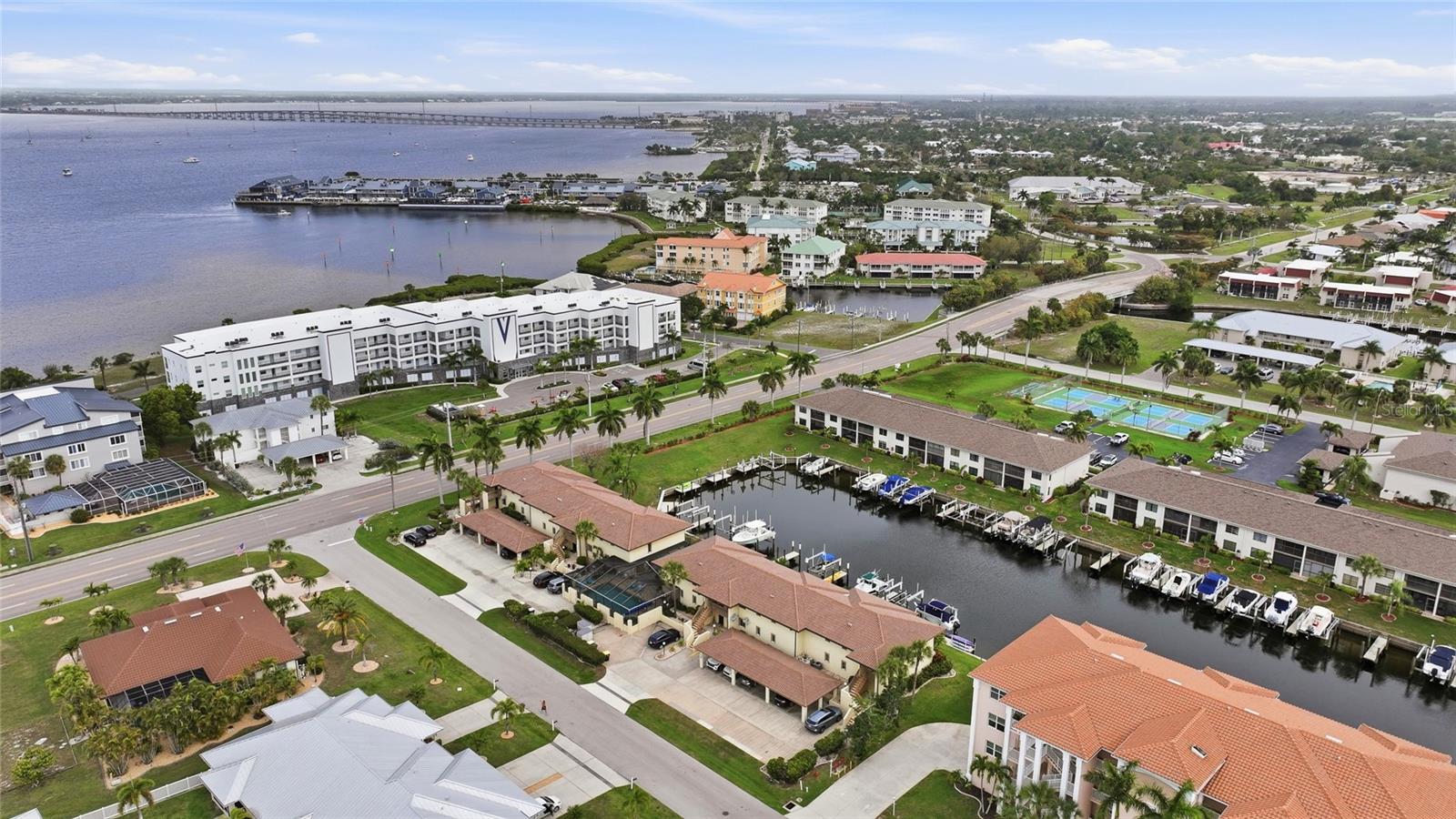 Image 43 of 100 For 208 Lewis Circle A1