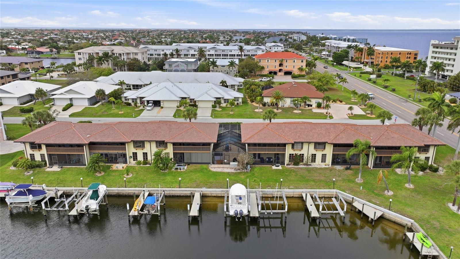 Image 45 of 100 For 208 Lewis Circle A1