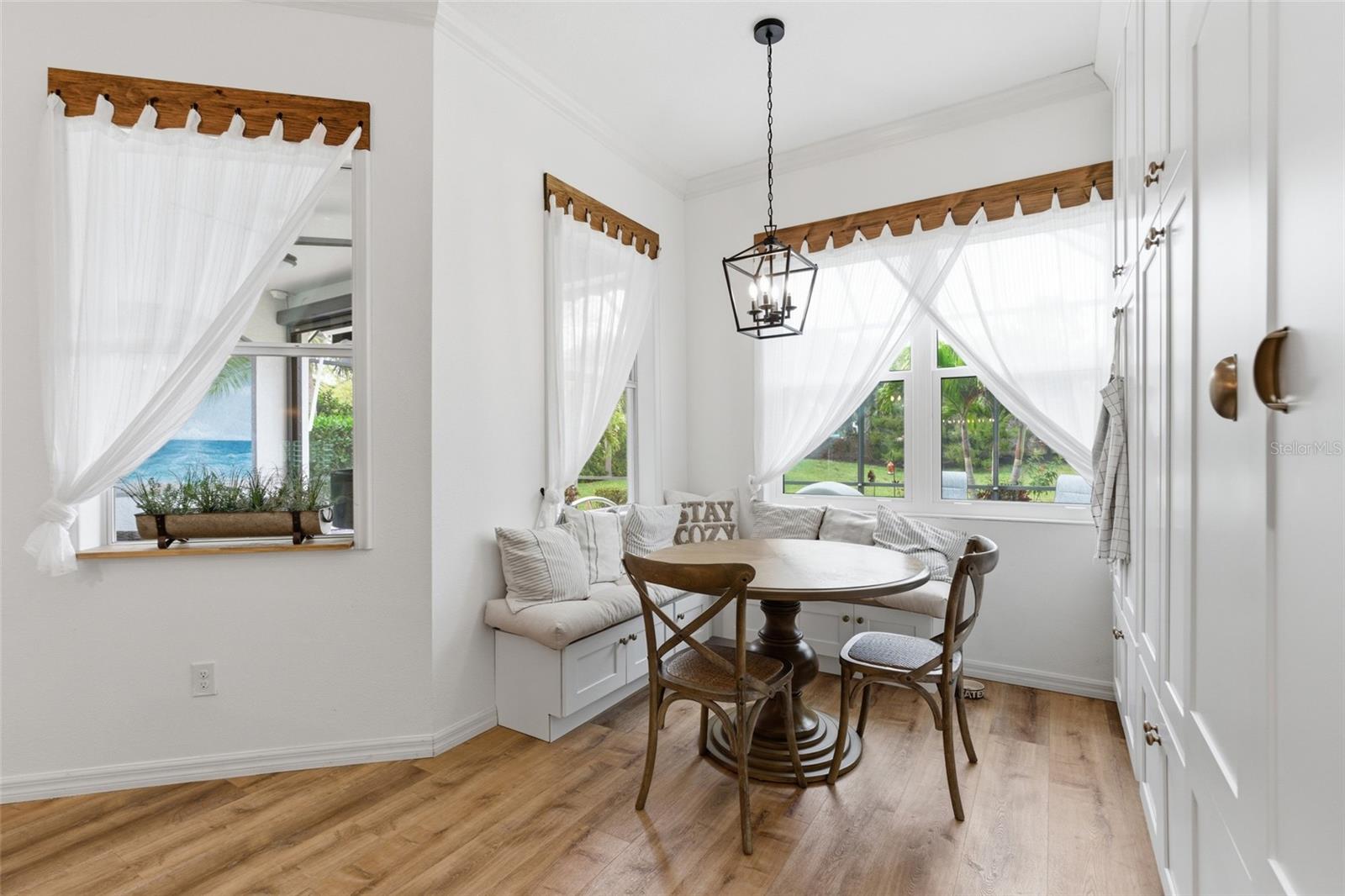 Image 15 of 87 For 10760 Trophy Drive