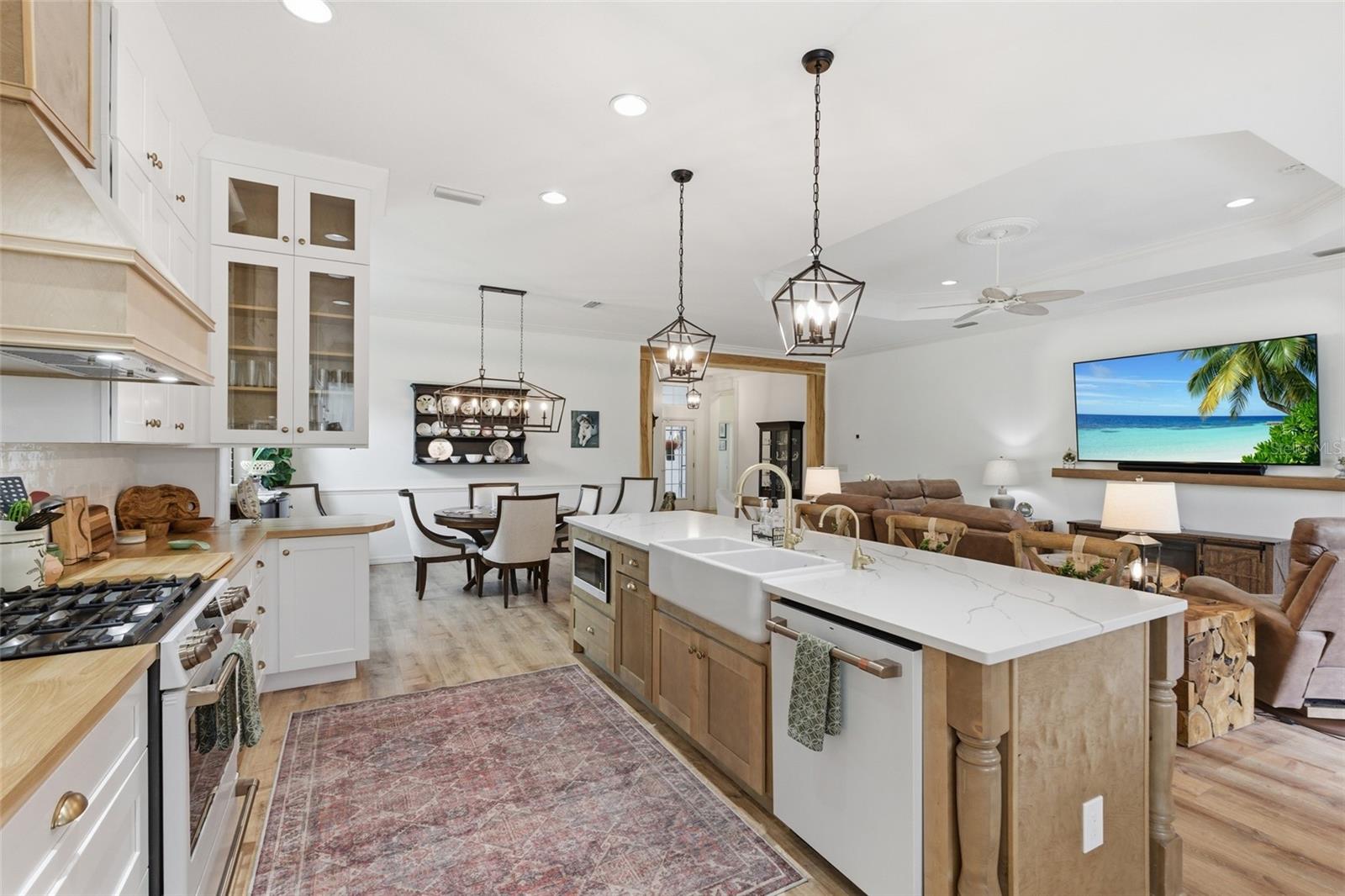 Image 16 of 87 For 10760 Trophy Drive