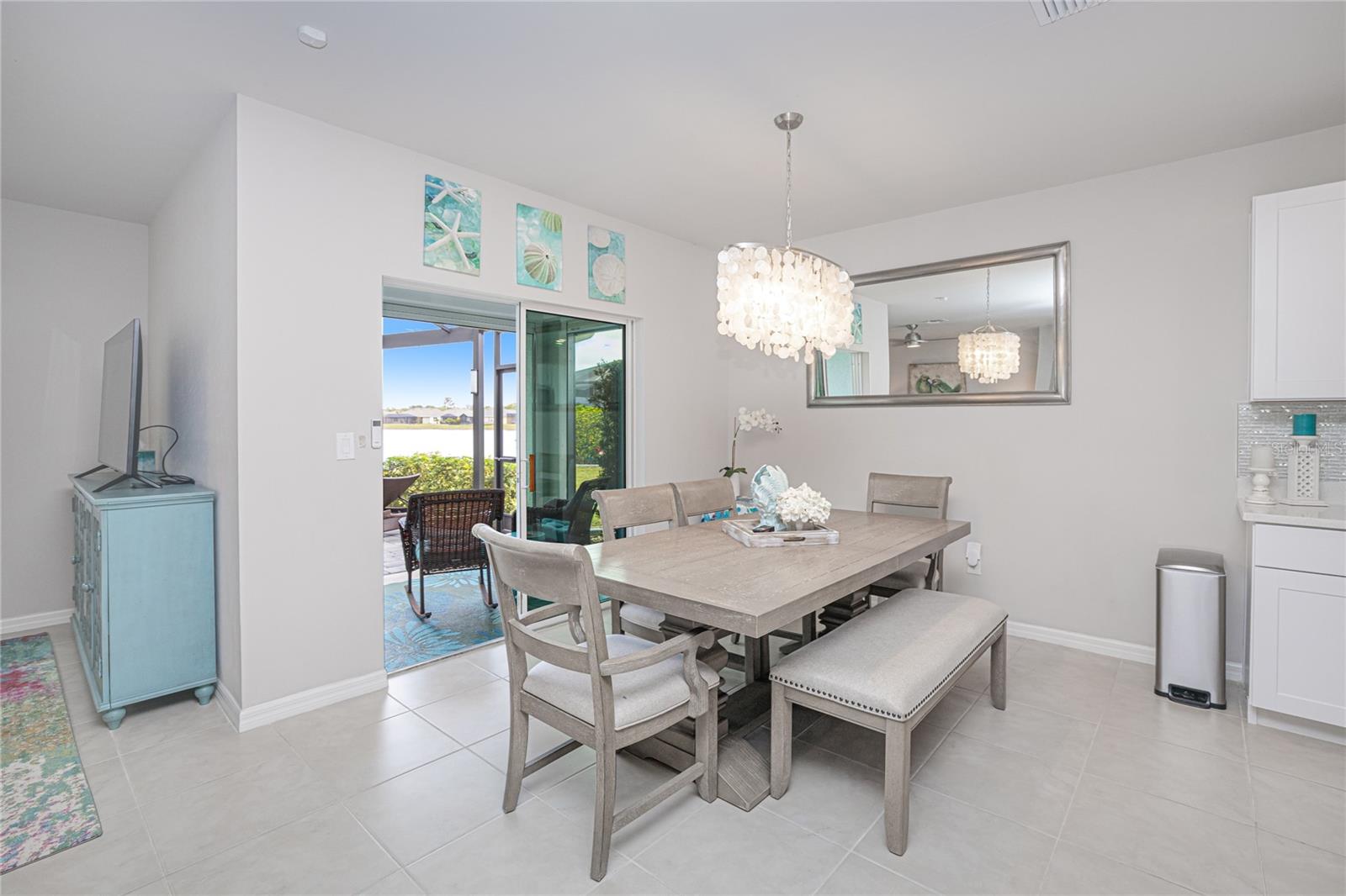 Image 11 of 62 For 25365 Lenox Circle