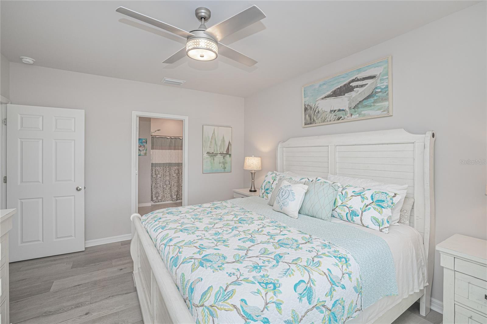 Image 17 of 62 For 25365 Lenox Circle