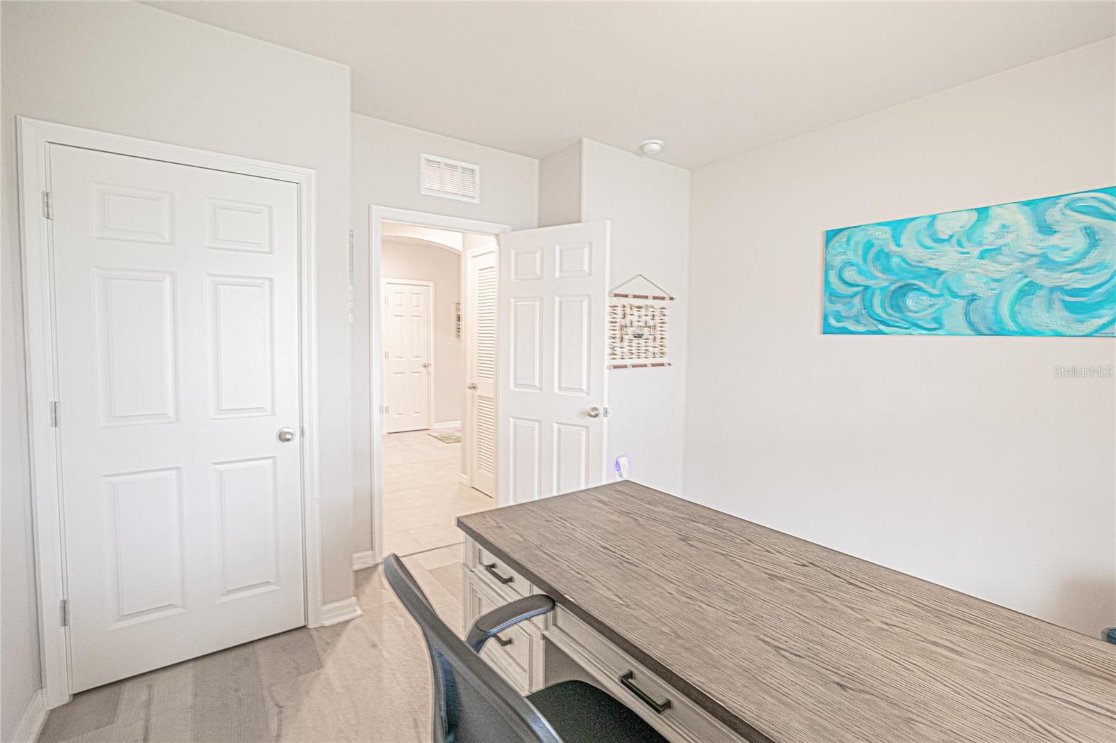 Image 34 of 62 For 25365 Lenox Circle