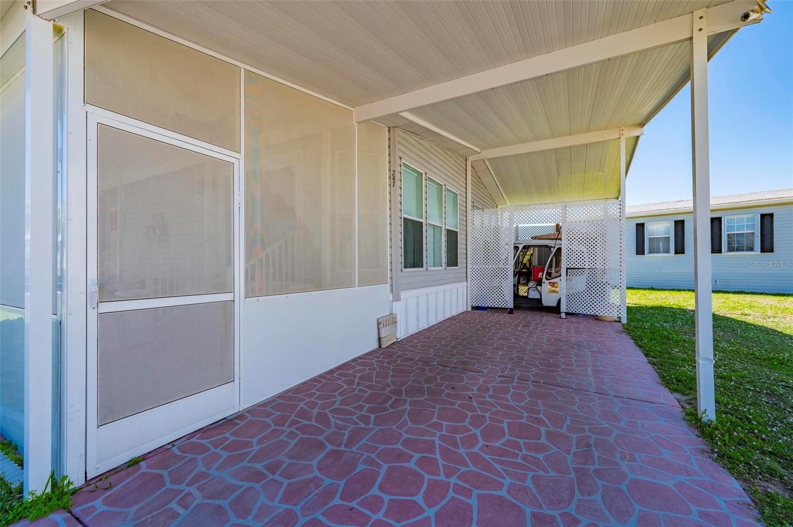 Image 36 of 68 For 1000 Kings Highway 247