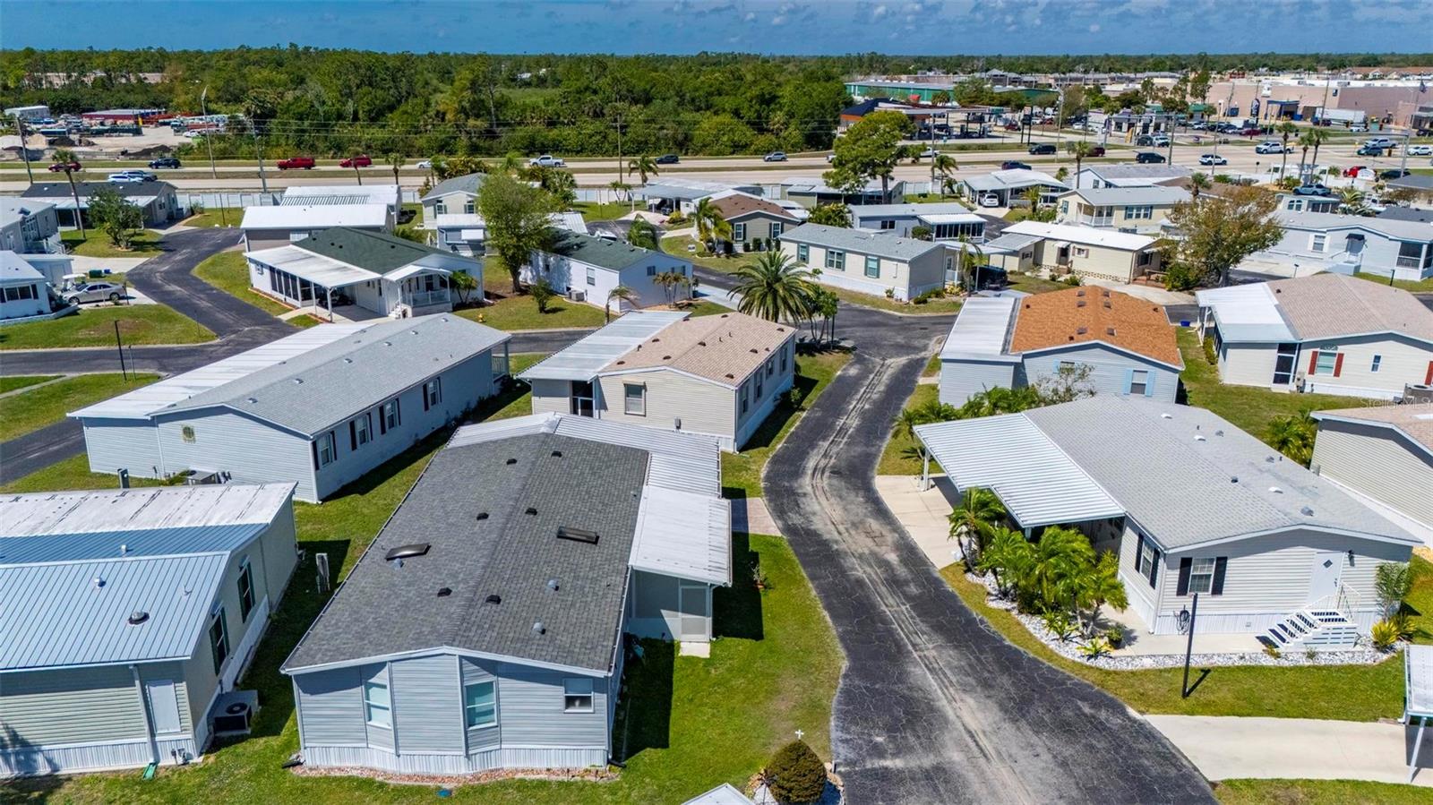 Image 57 of 68 For 1000 Kings Highway 247