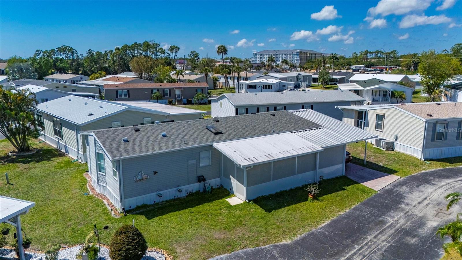 Image 59 of 68 For 1000 Kings Highway 247