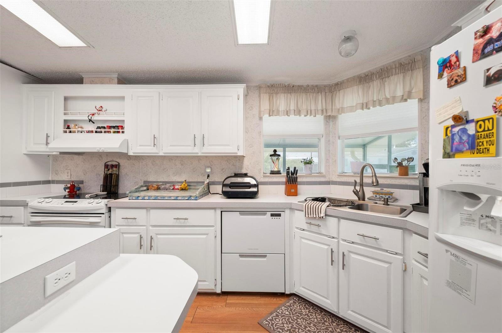 Image 9 of 68 For 1000 Kings Highway 247