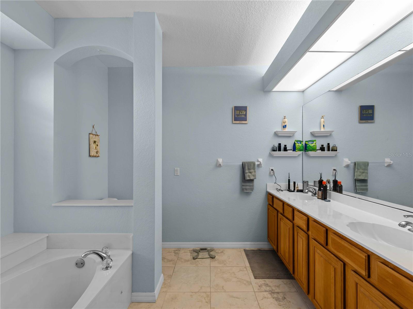 Image 21 of 46 For 2288 Prague Lane