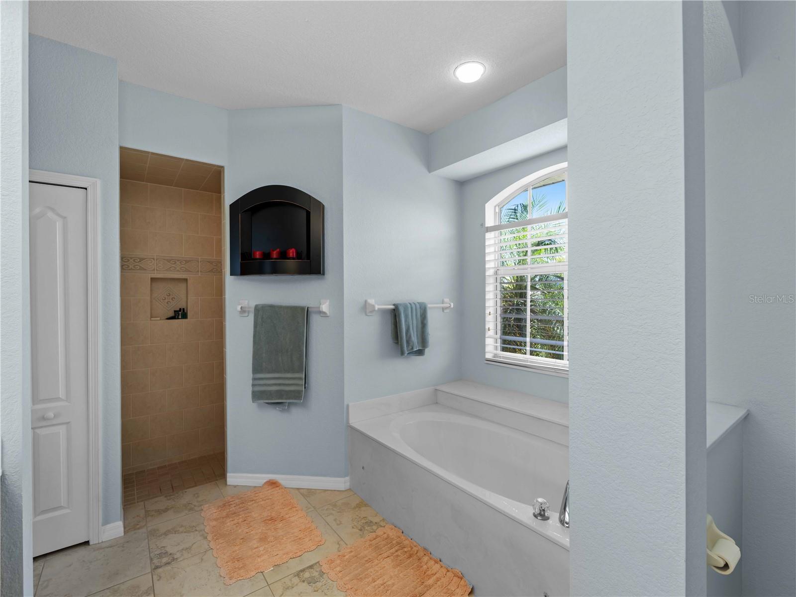 Image 23 of 46 For 2288 Prague Lane