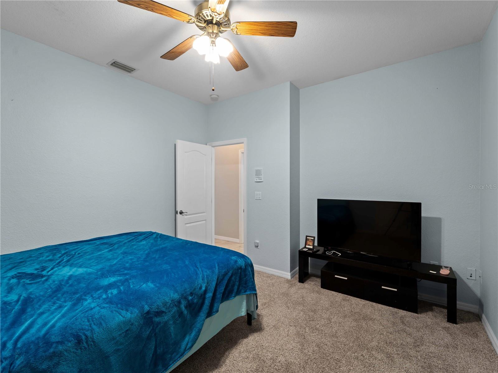 Image 29 of 46 For 2288 Prague Lane