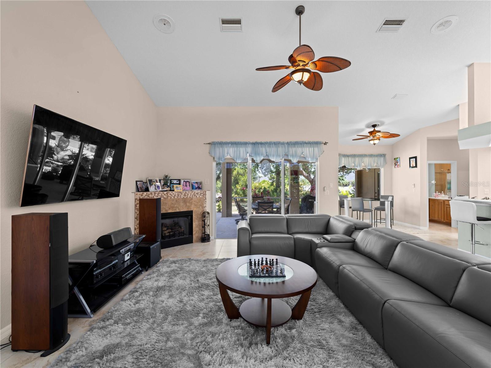 Image 5 of 46 For 2288 Prague Lane