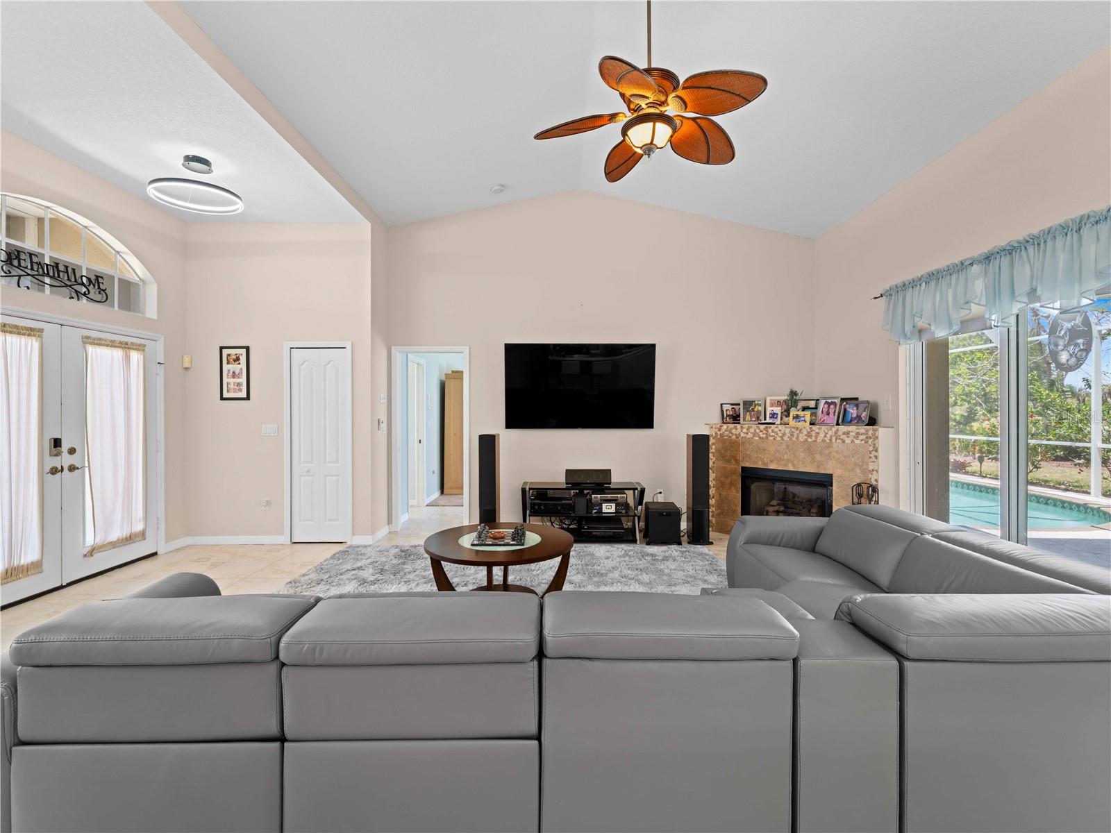 Image 6 of 46 For 2288 Prague Lane