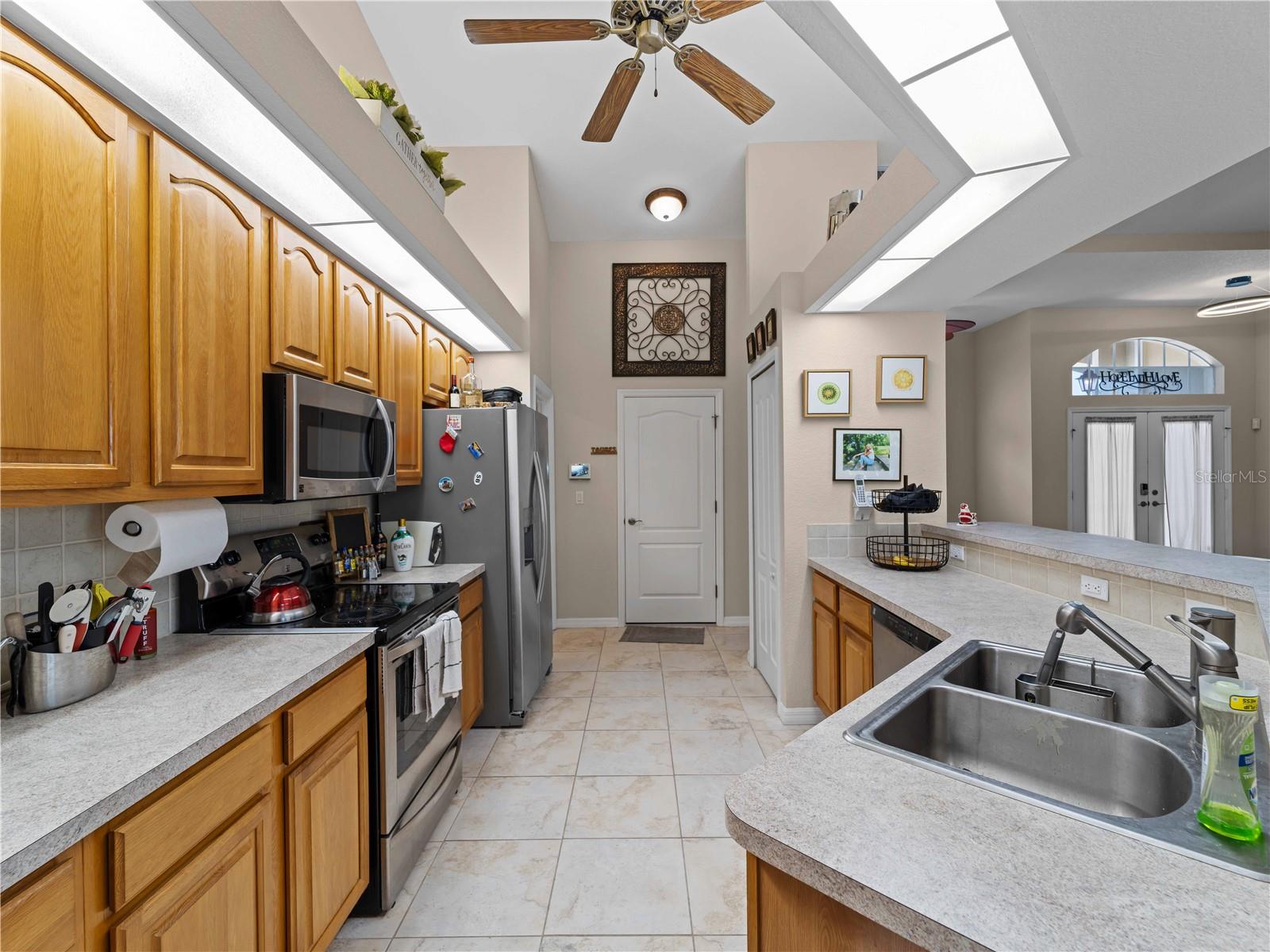 Image 9 of 46 For 2288 Prague Lane