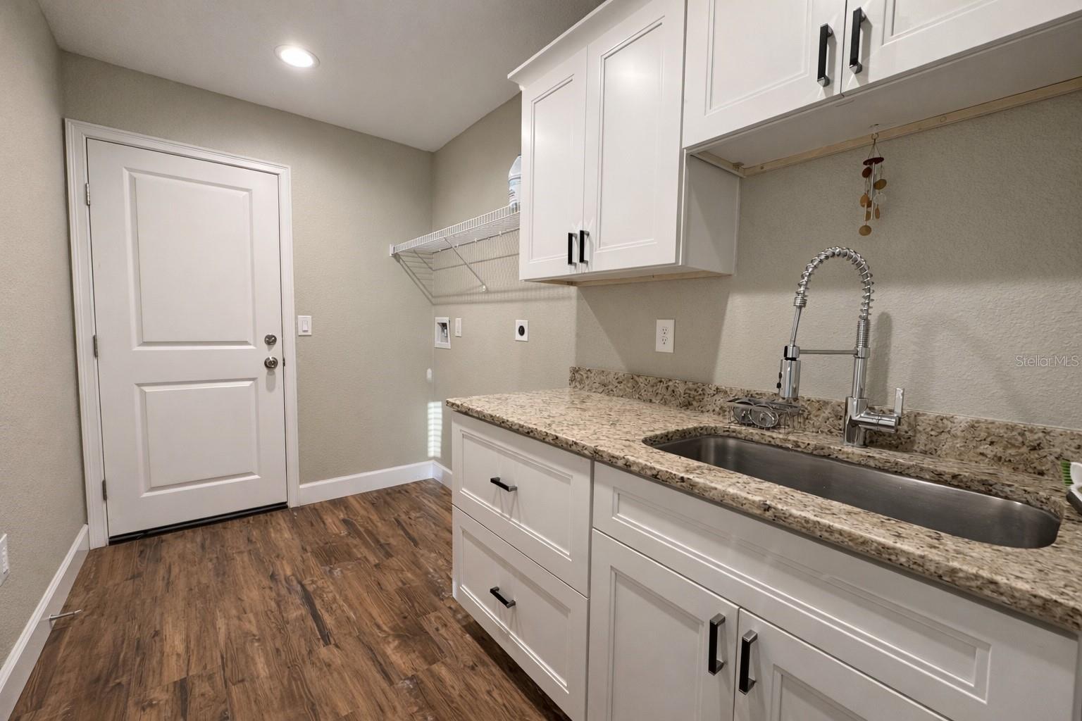 Image 10 of 17 For 5223 Kingsman Avenue