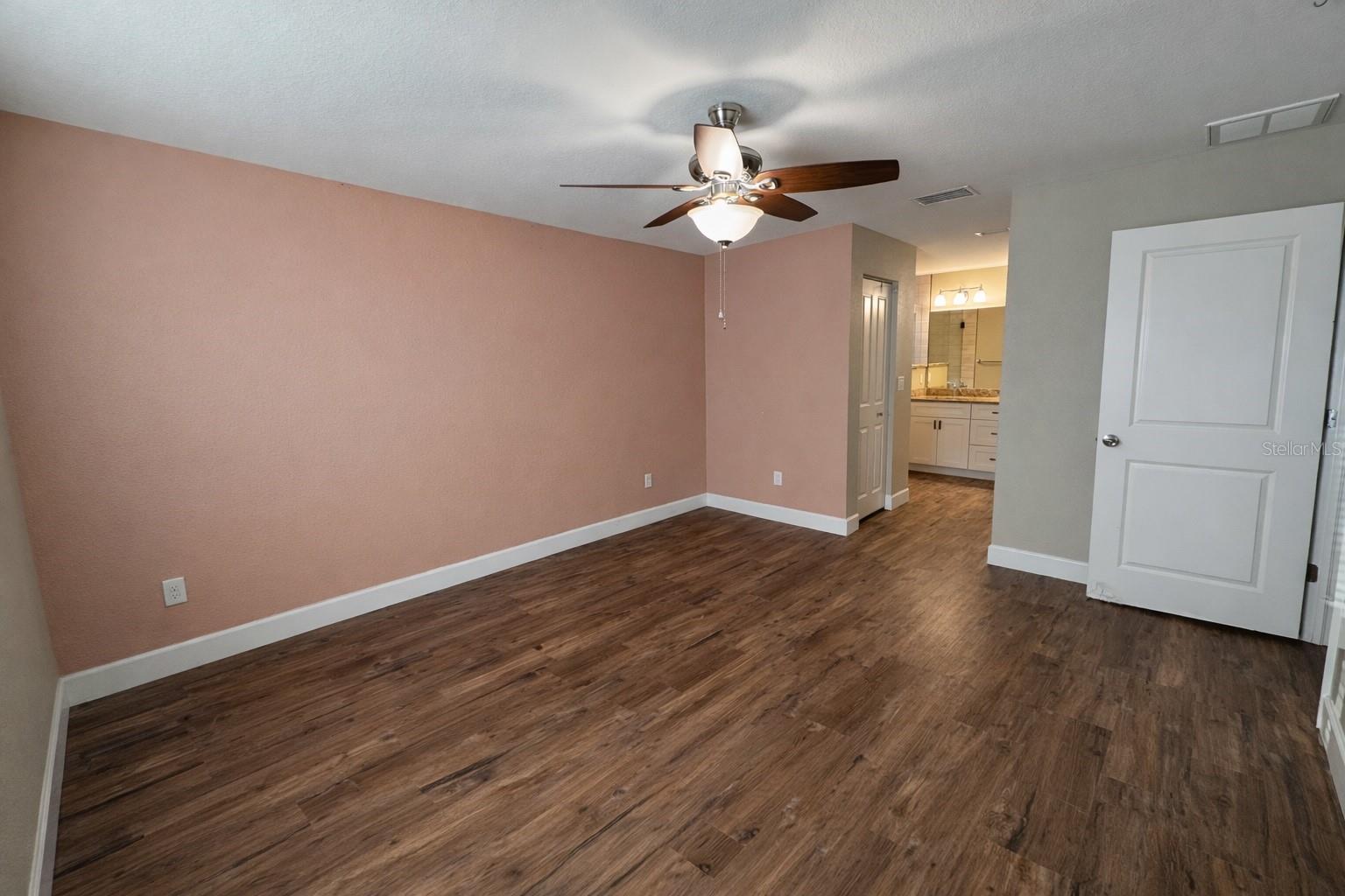 Image 11 of 17 For 5223 Kingsman Avenue