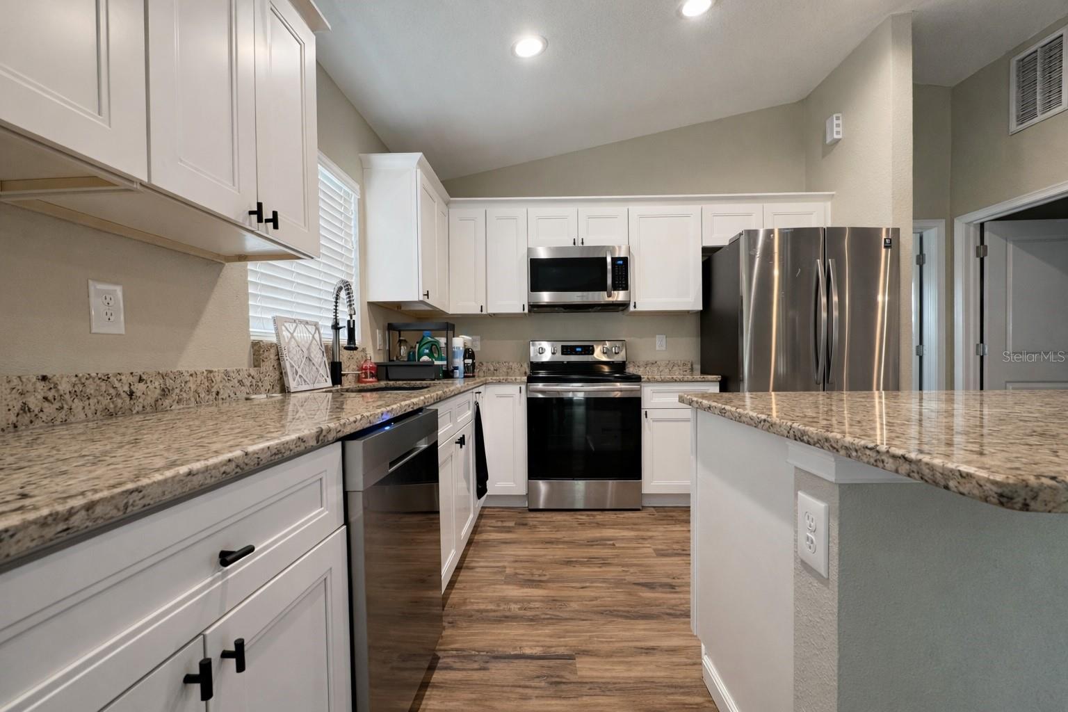 Image 9 of 17 For 5223 Kingsman Avenue