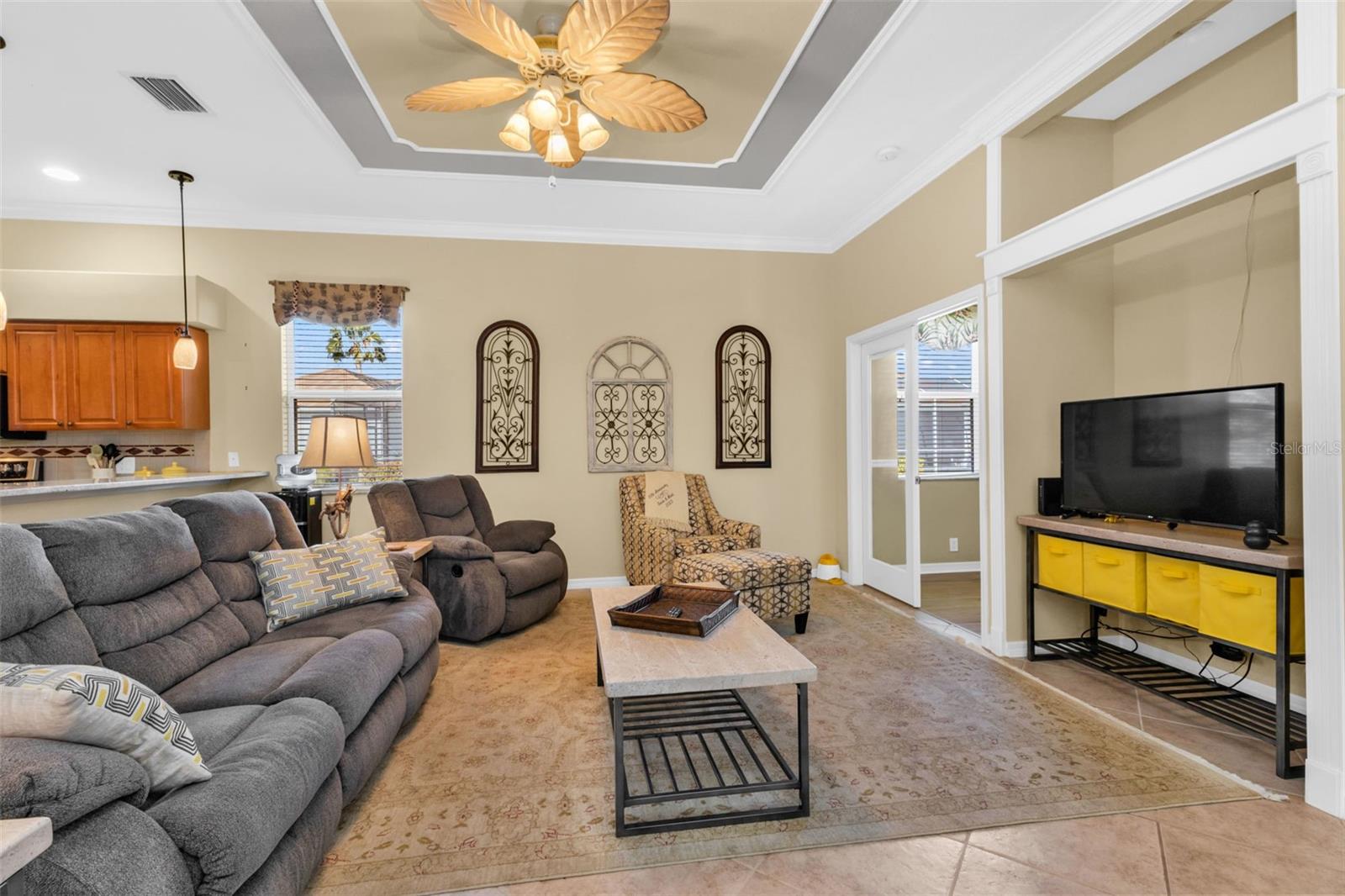 Image 26 of 73 For 1989 Coconut Palm Circle