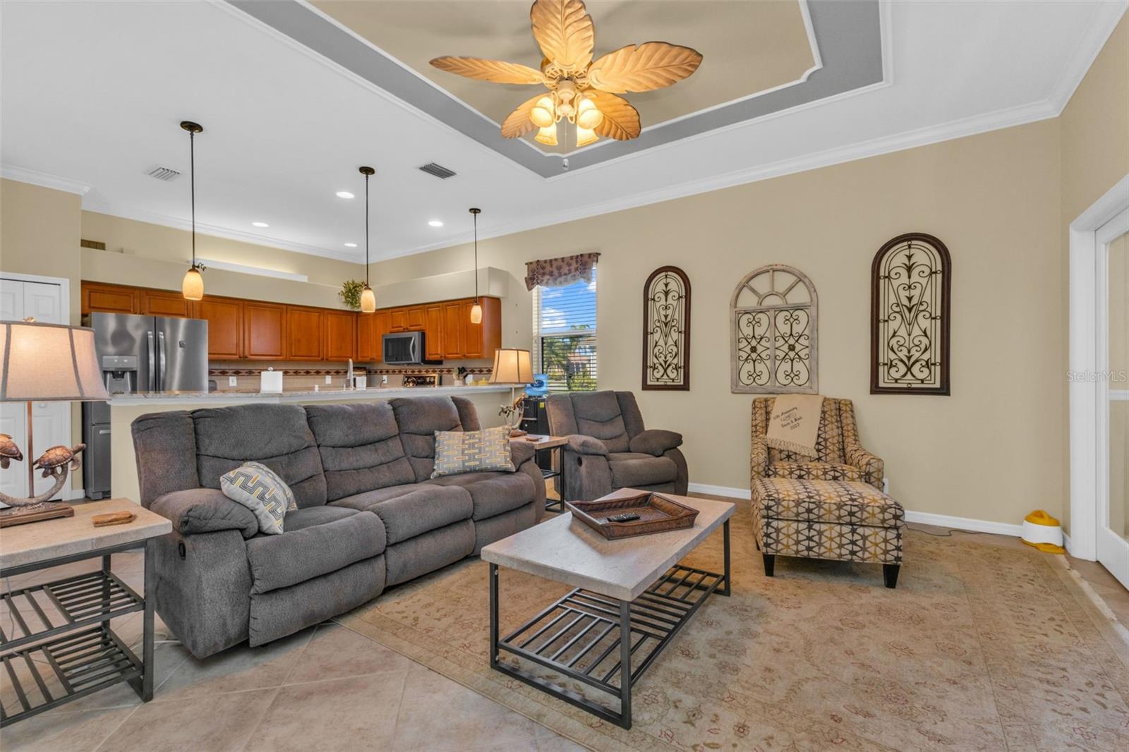 Image 27 of 73 For 1989 Coconut Palm Circle