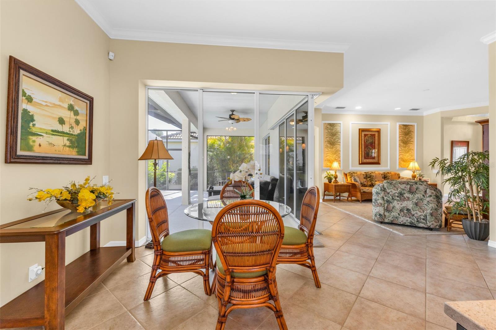 Image 33 of 73 For 1989 Coconut Palm Circle