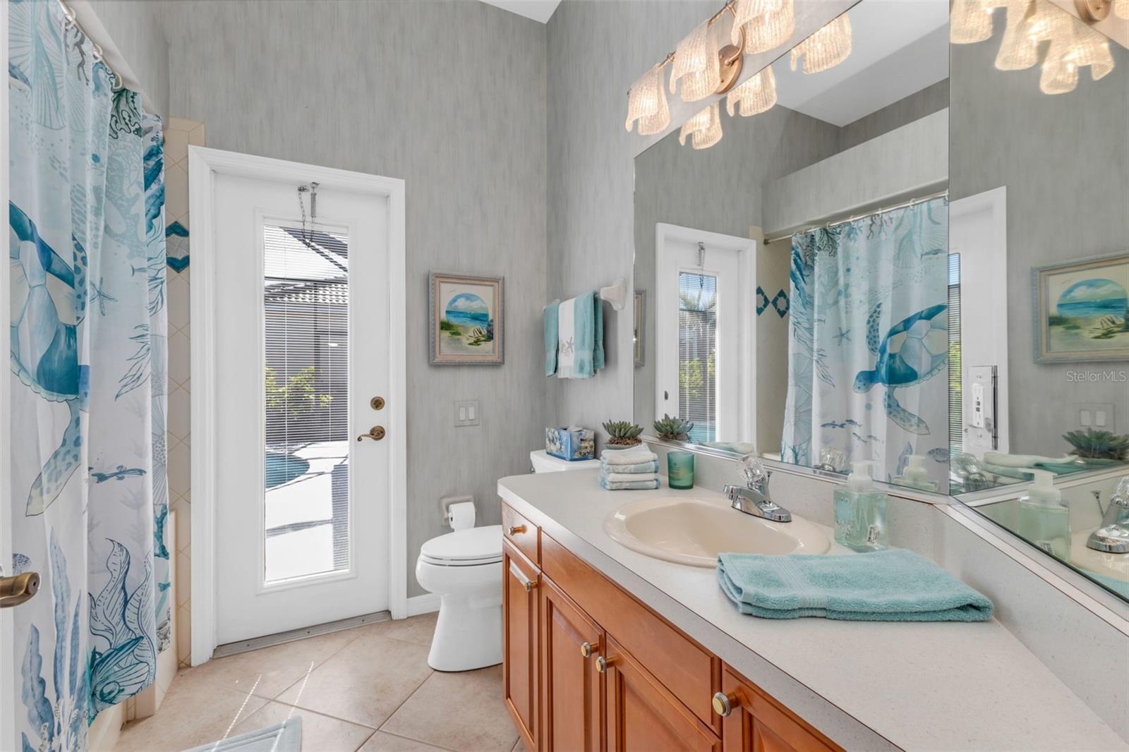 Image 35 of 73 For 1989 Coconut Palm Circle