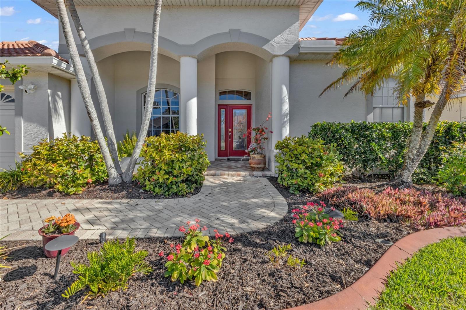 Image 4 of 73 For 1989 Coconut Palm Circle