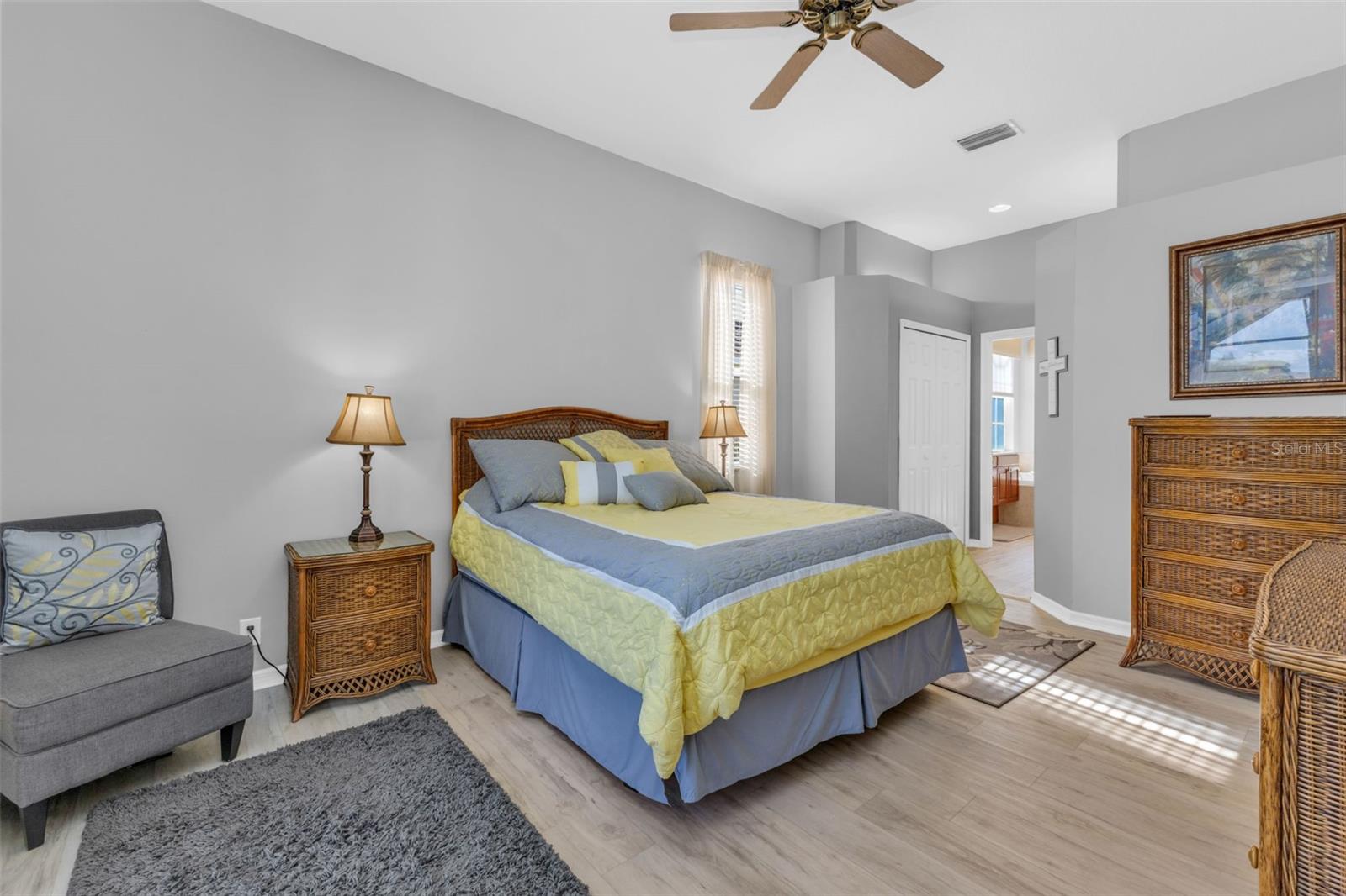 Image 8 of 73 For 1989 Coconut Palm Circle