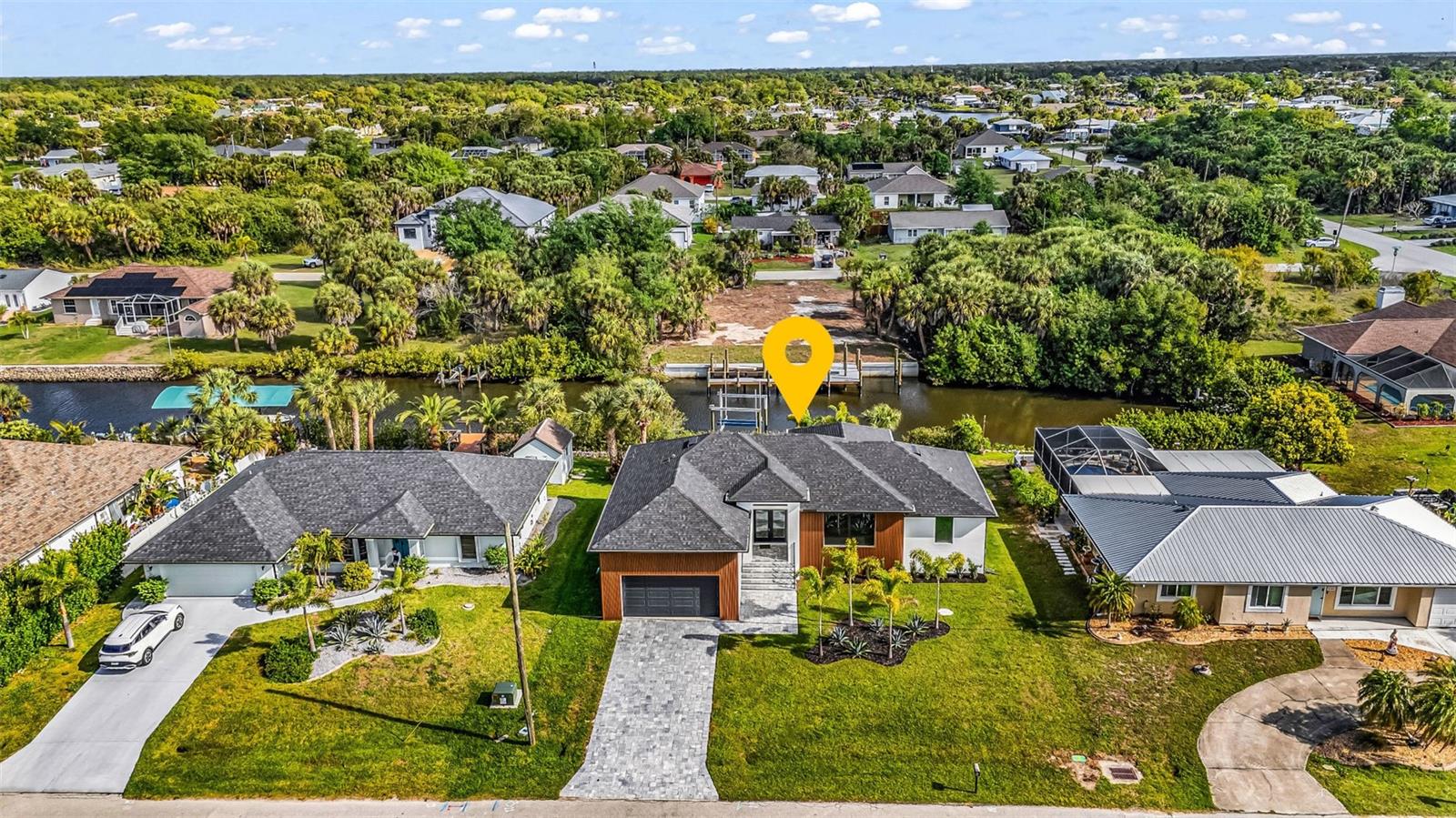 Image 2 of 41 For 18514 Ashcroft Circle