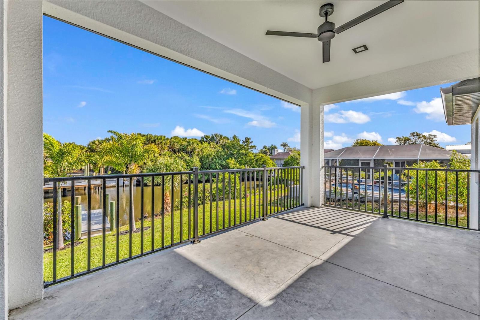 Image 24 of 41 For 18514 Ashcroft Circle