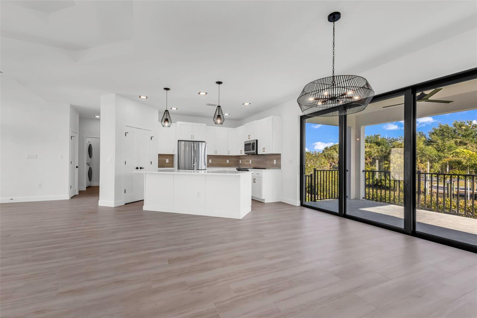 Image 5 of 41 For 18514 Ashcroft Circle