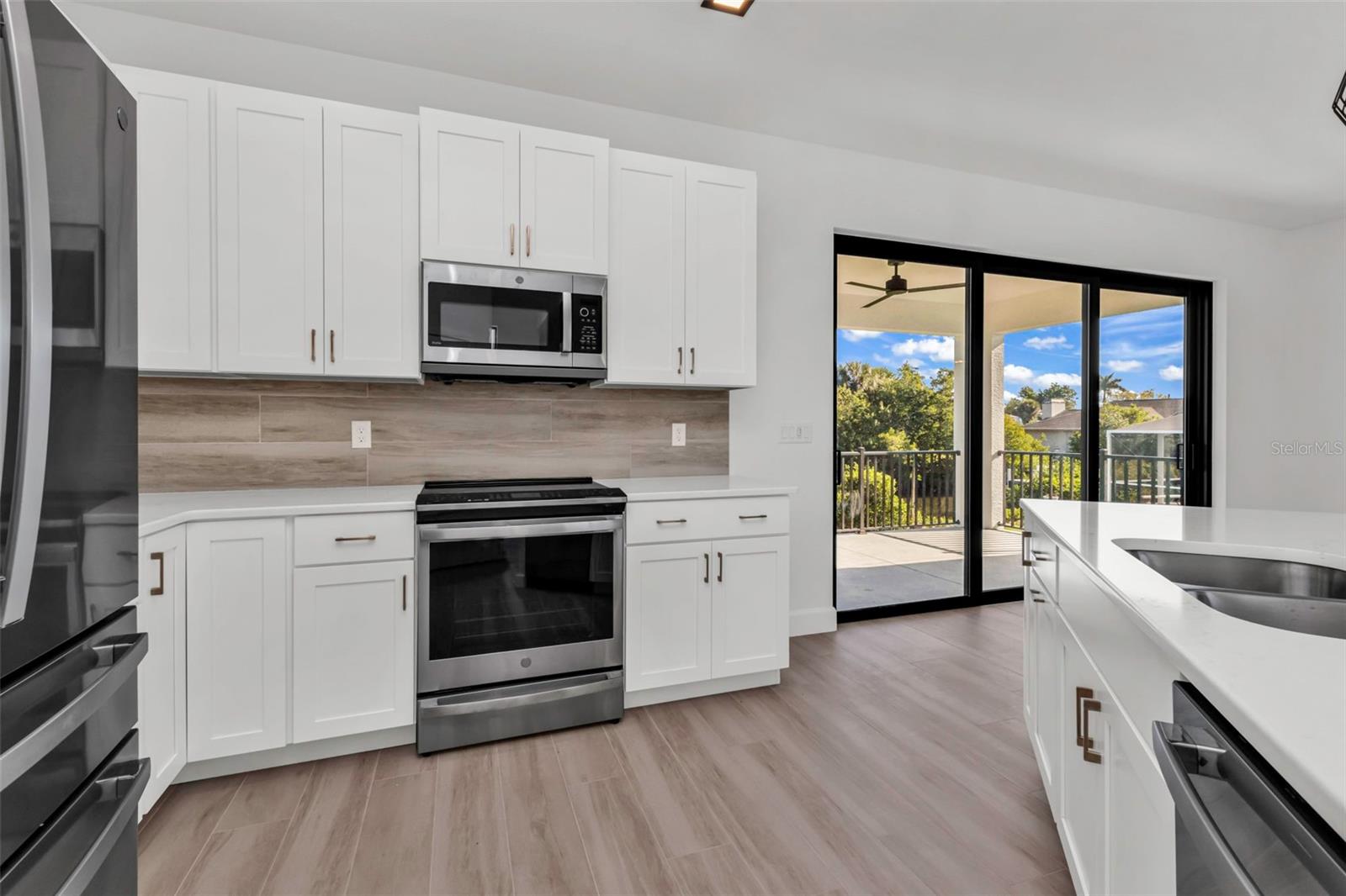 Image 7 of 41 For 18514 Ashcroft Circle