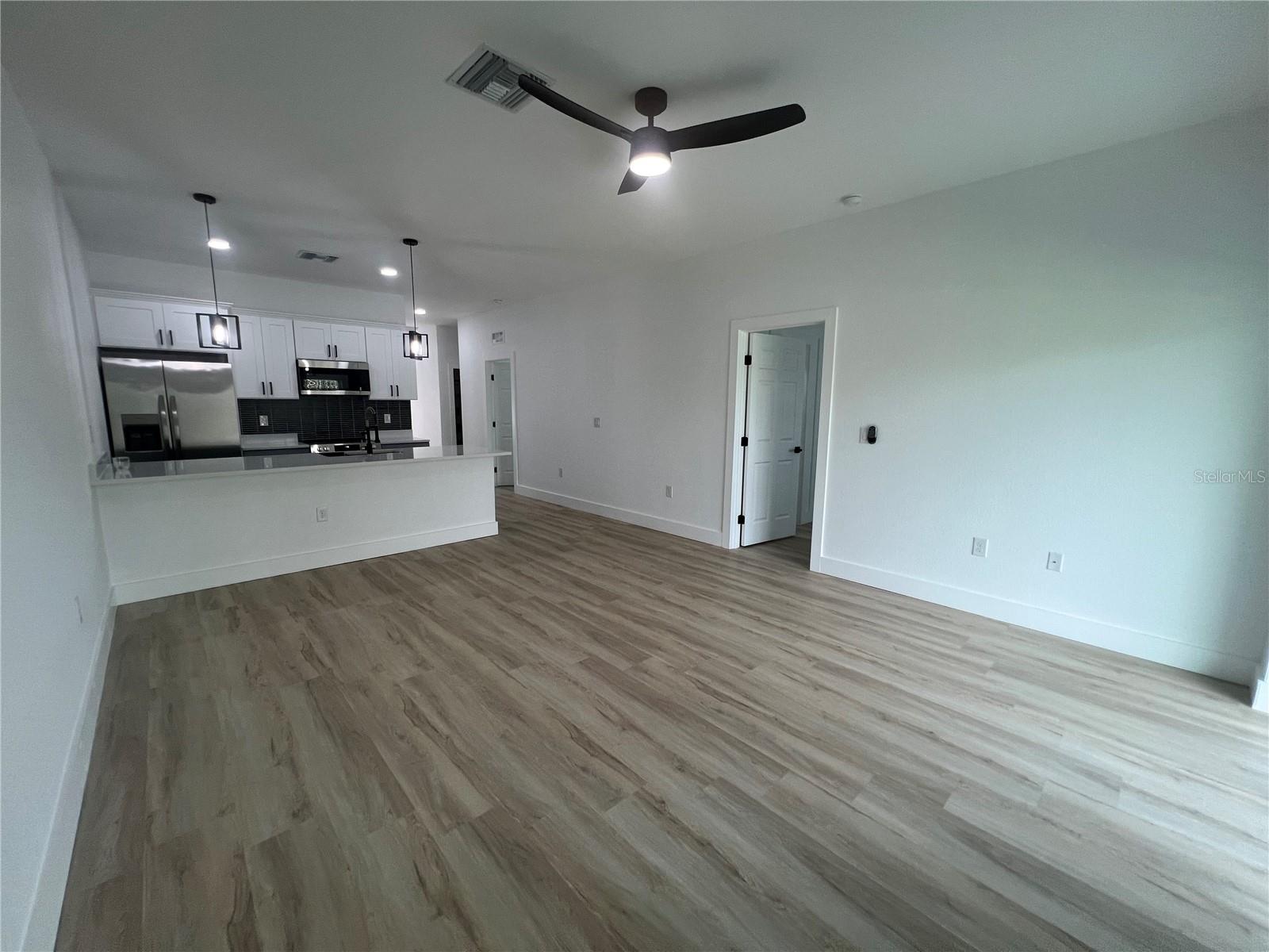 Image 10 of 31 For 8249 Dimstead Street