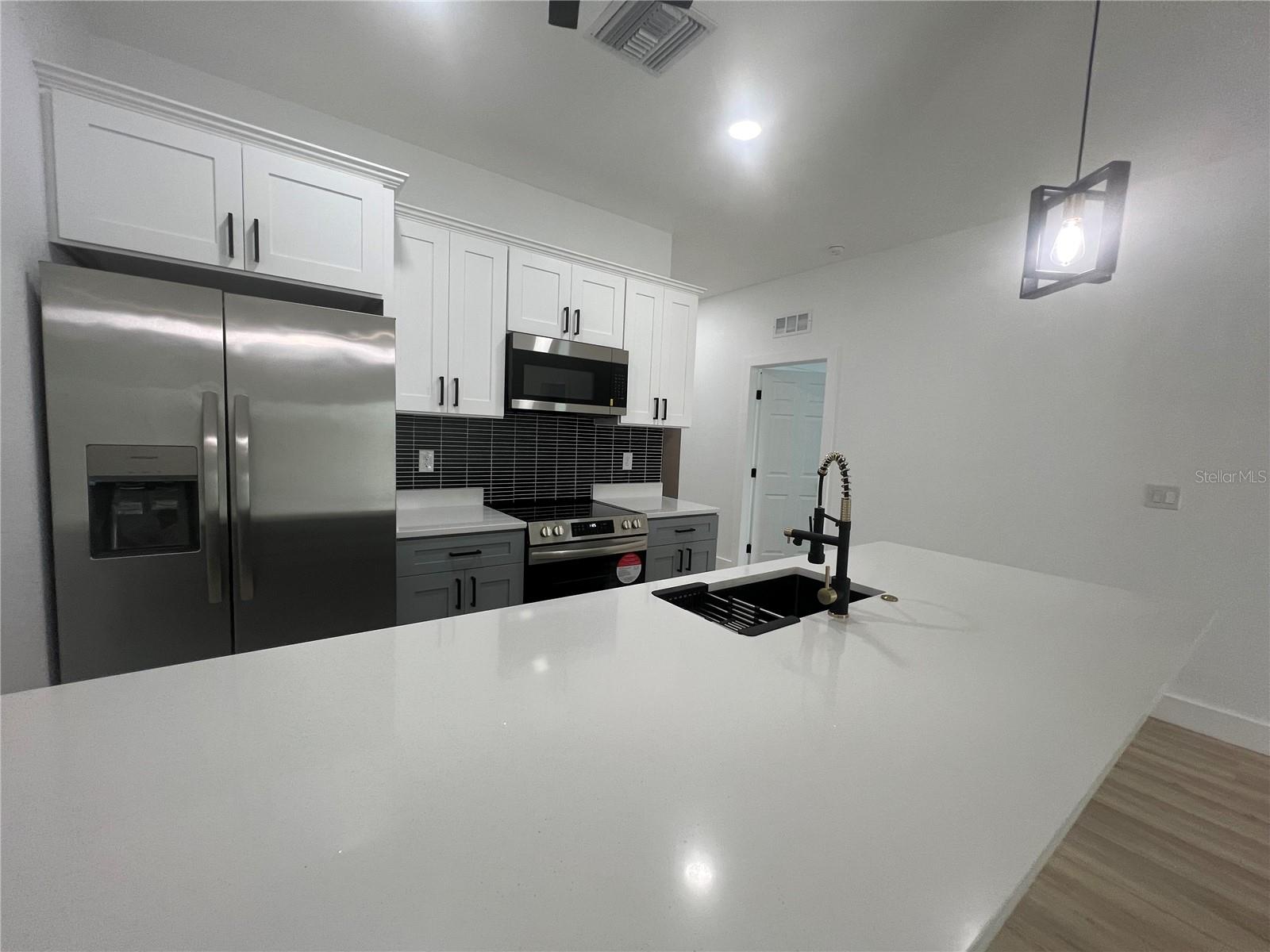 Image 5 of 31 For 8249 Dimstead Street