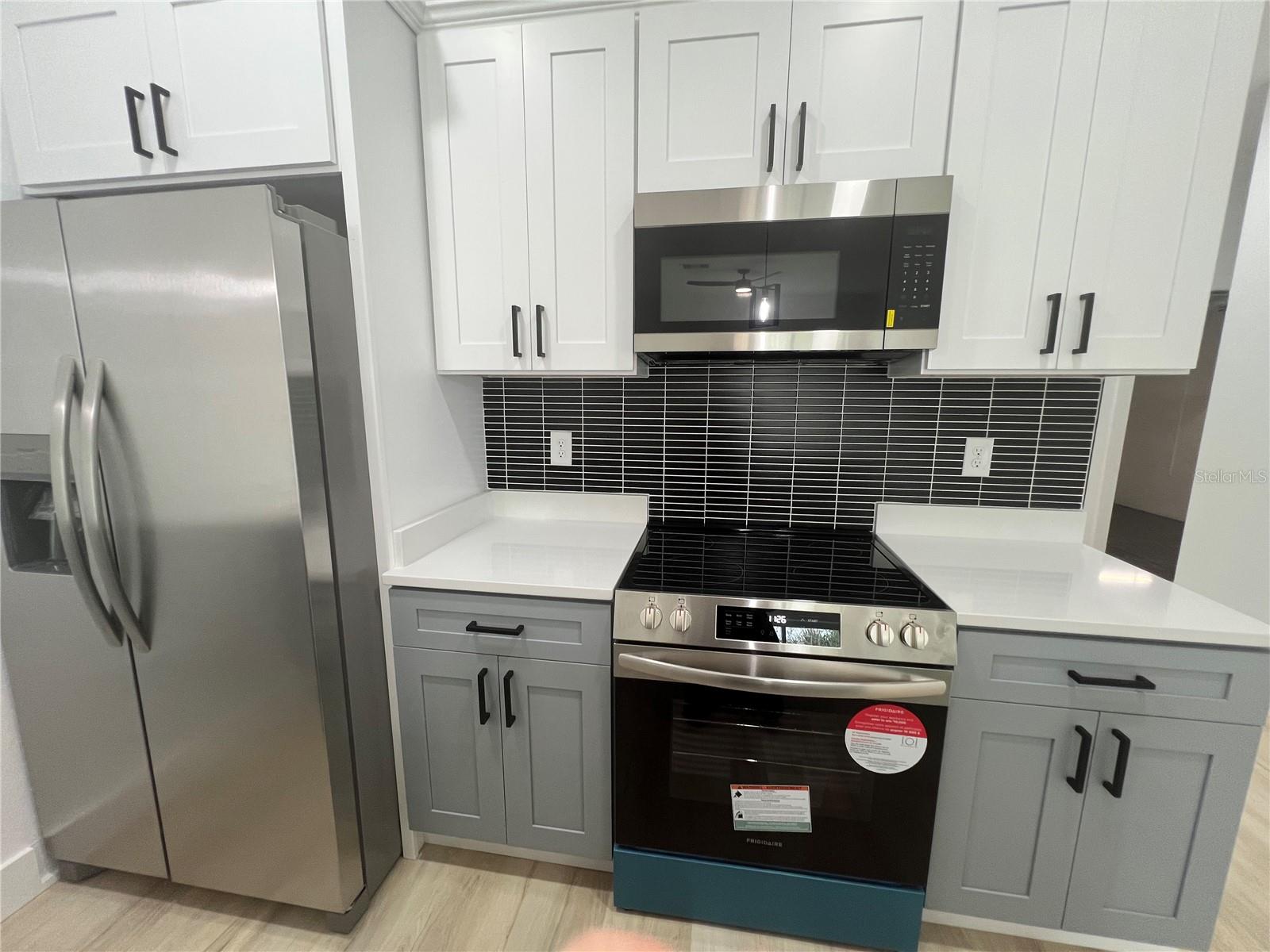 Image 7 of 31 For 8249 Dimstead Street