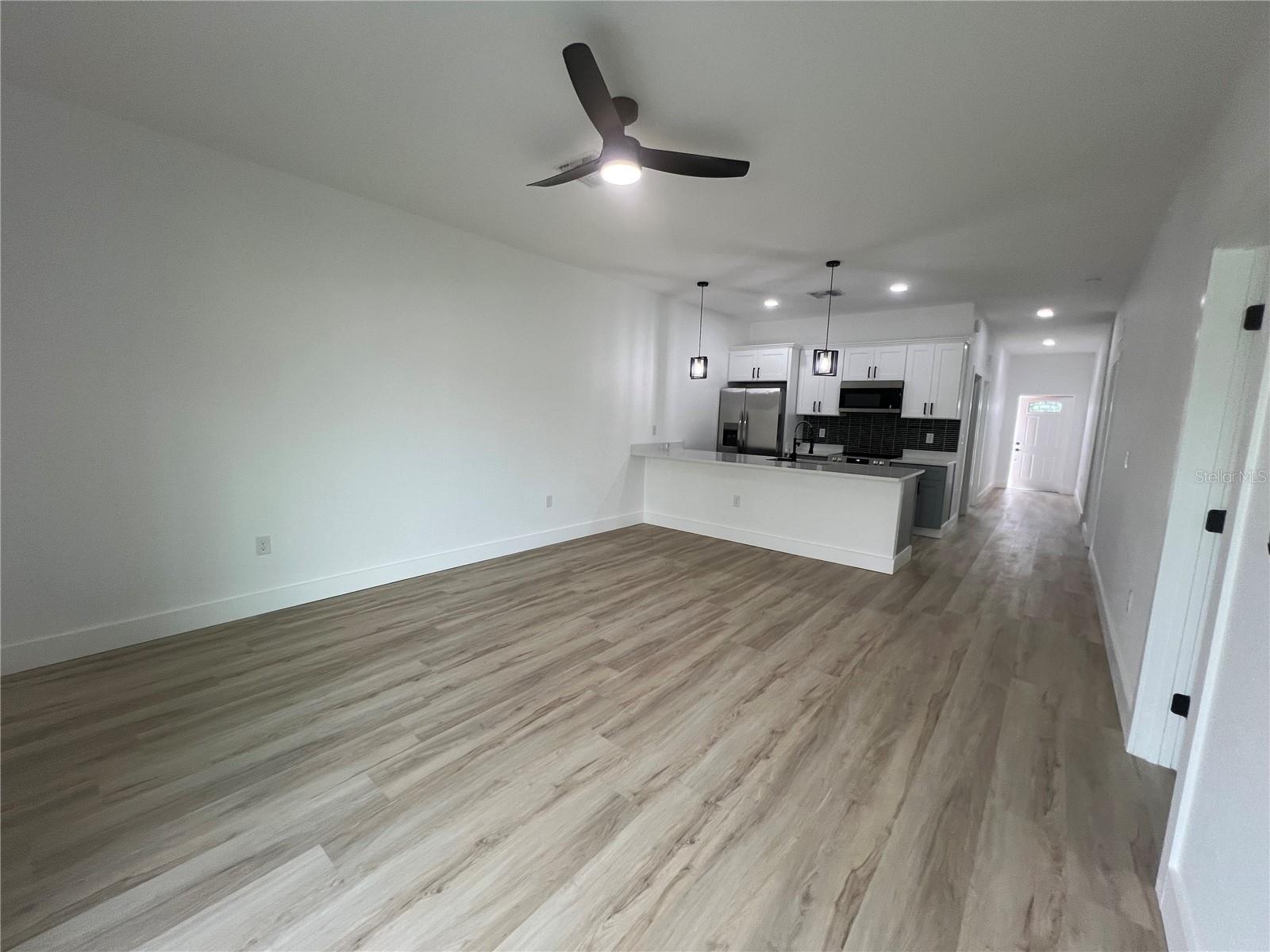 Image 9 of 31 For 8249 Dimstead Street