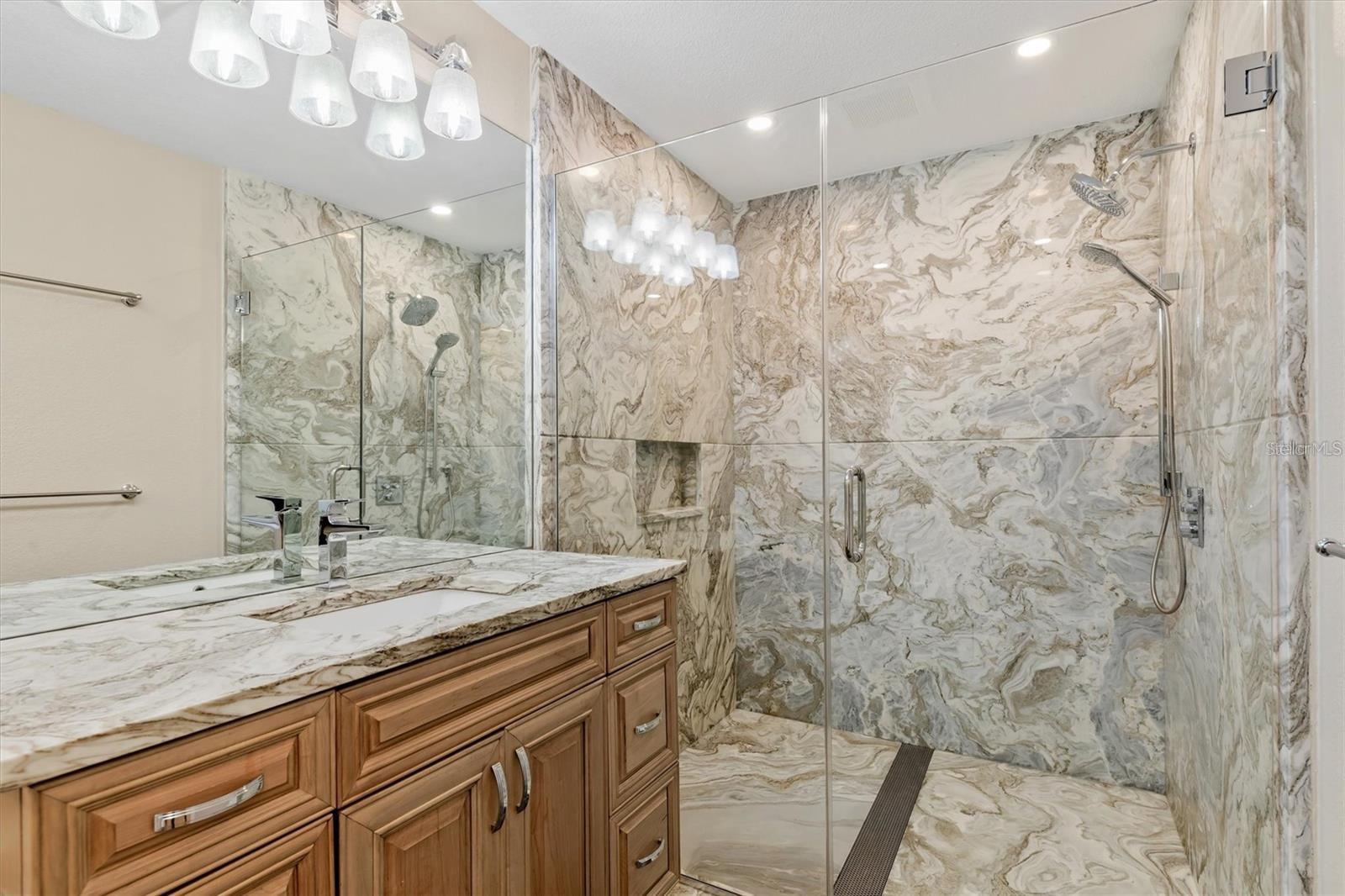 Image 25 of 58 For 1701 Casey Key Drive